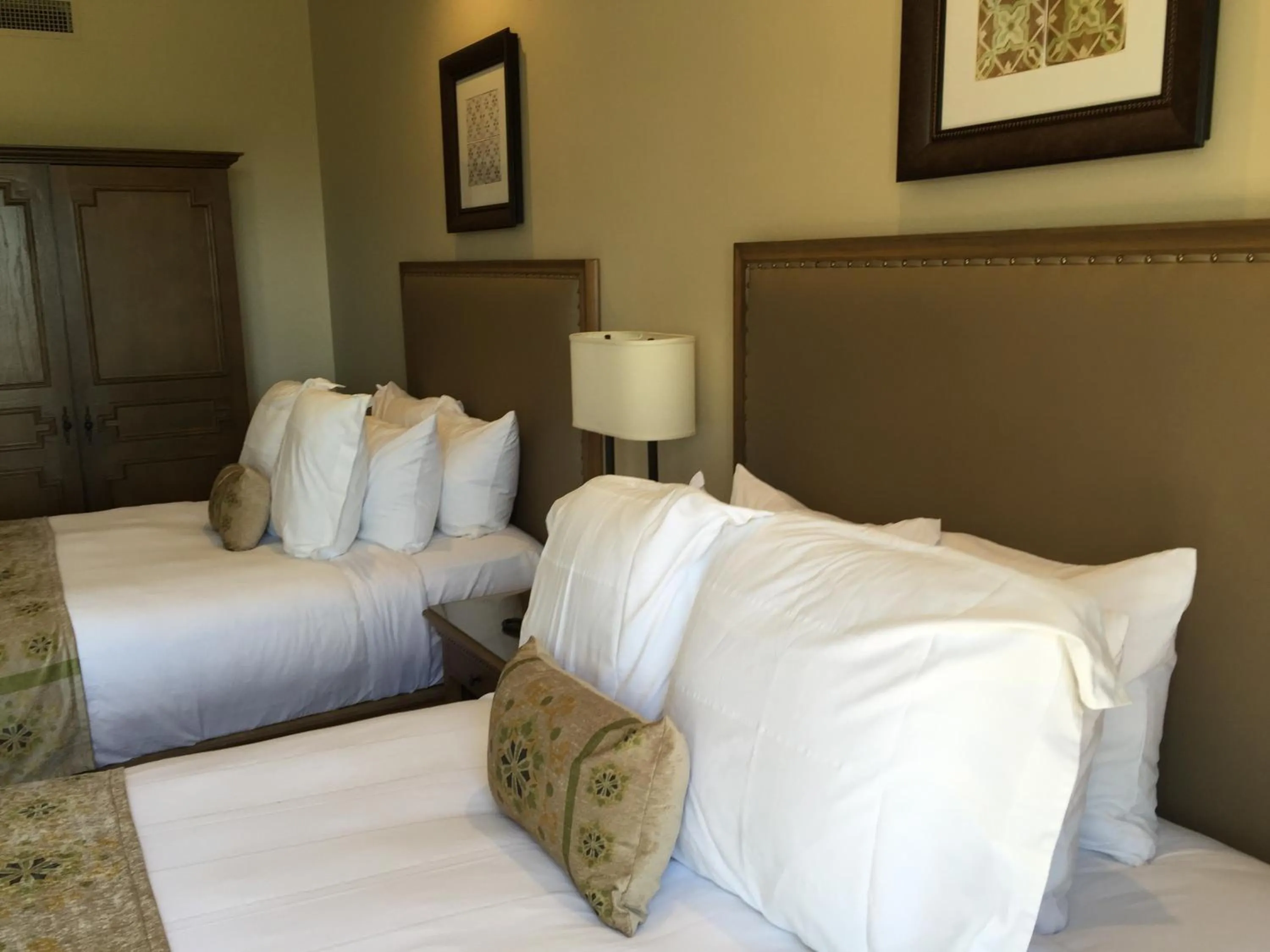 Bed in Ponte Vineyard Inn