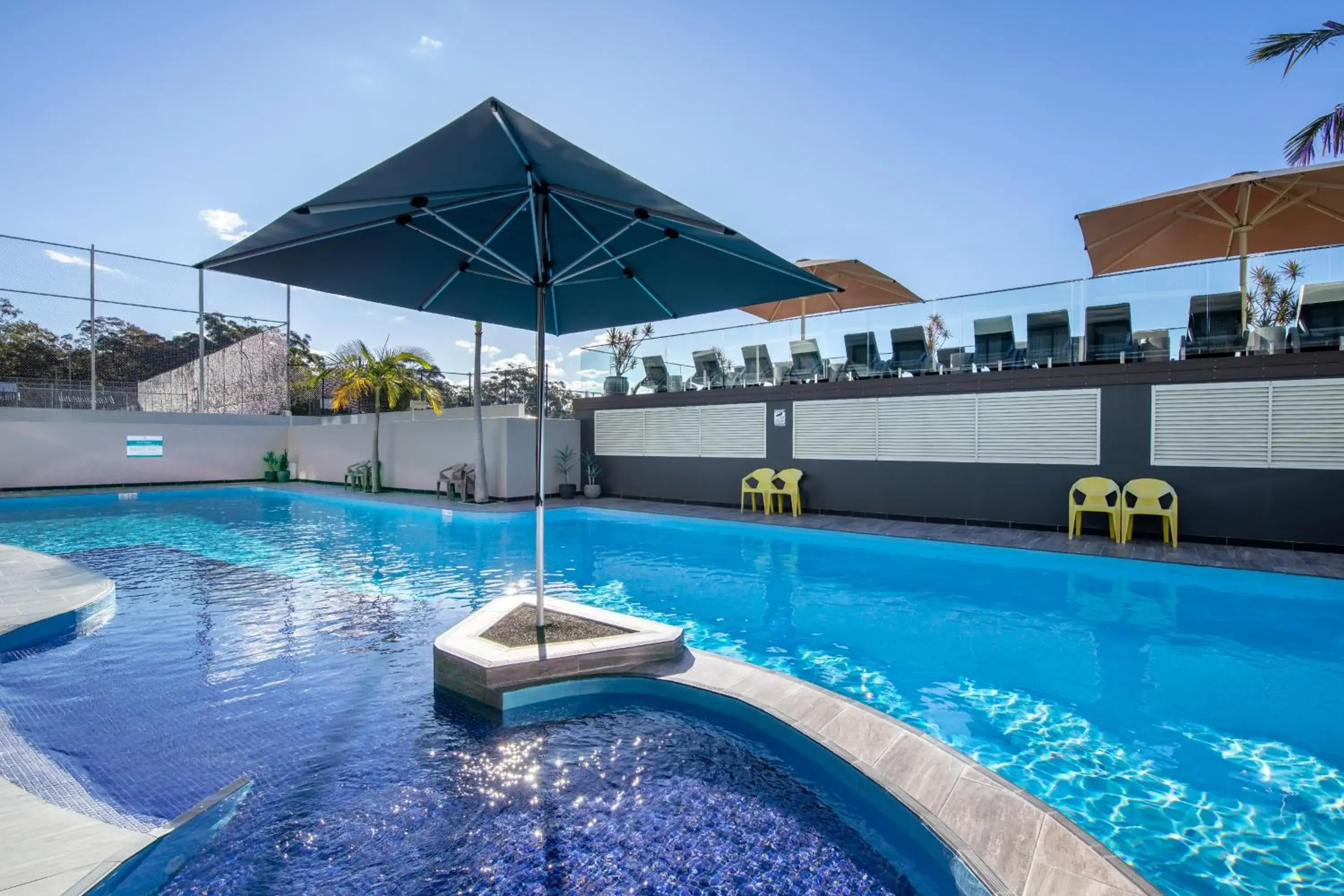 Swimming pool in Landmark Resort Swimming pool in Landmark Resort