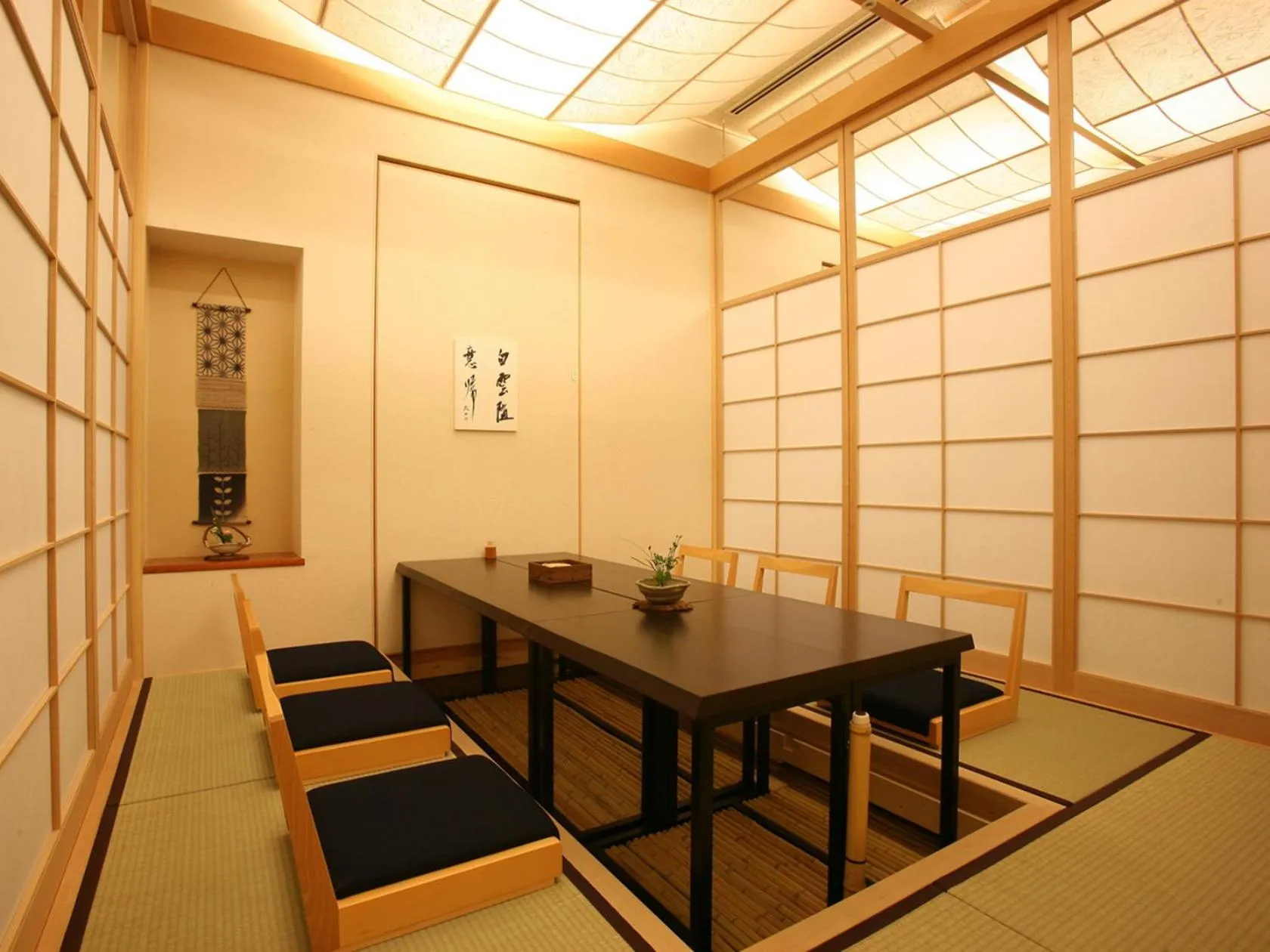 Restaurant/places to eat in Yuzanso