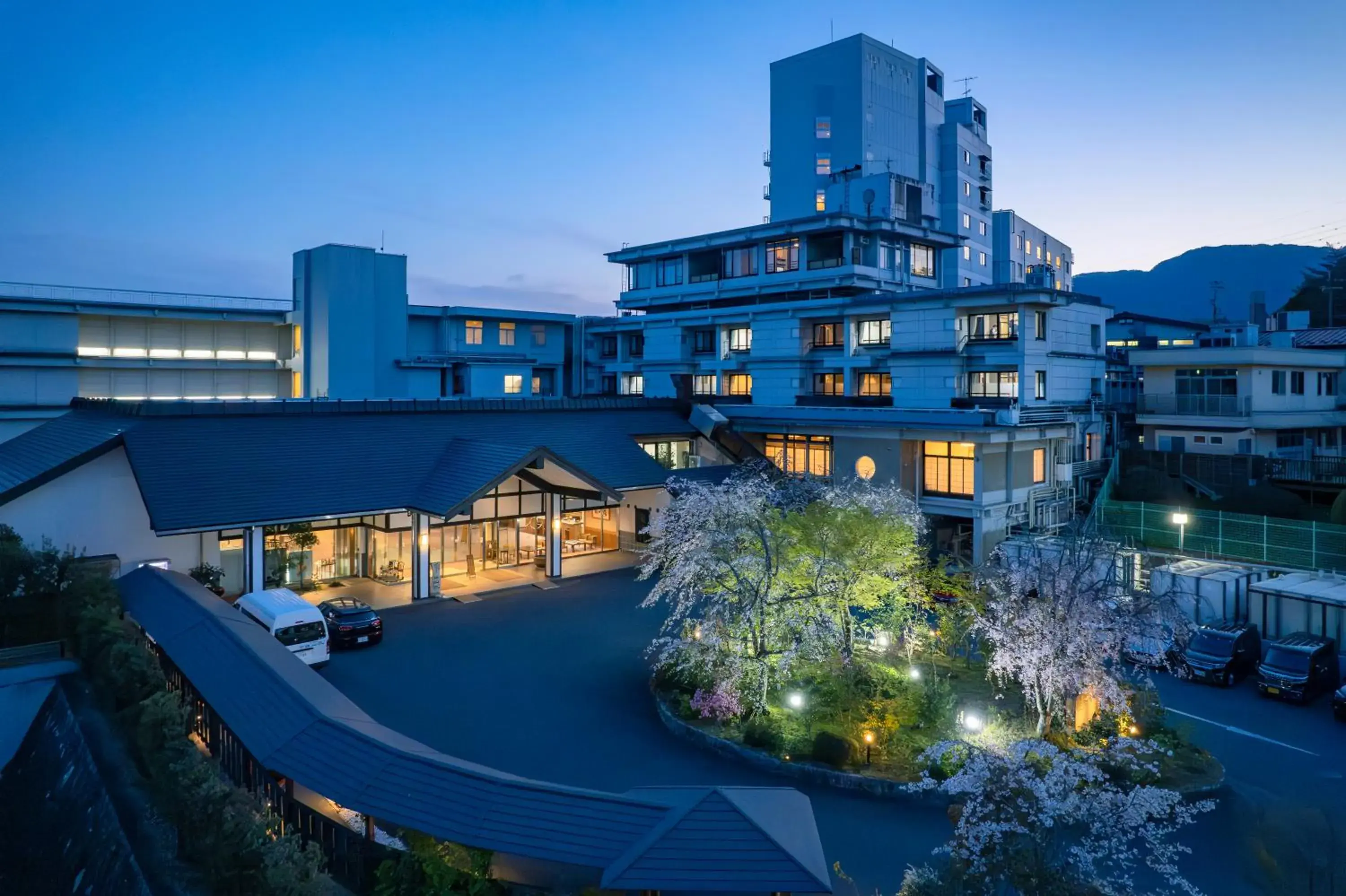 Property building in Yuzanso Property building in Yuzanso