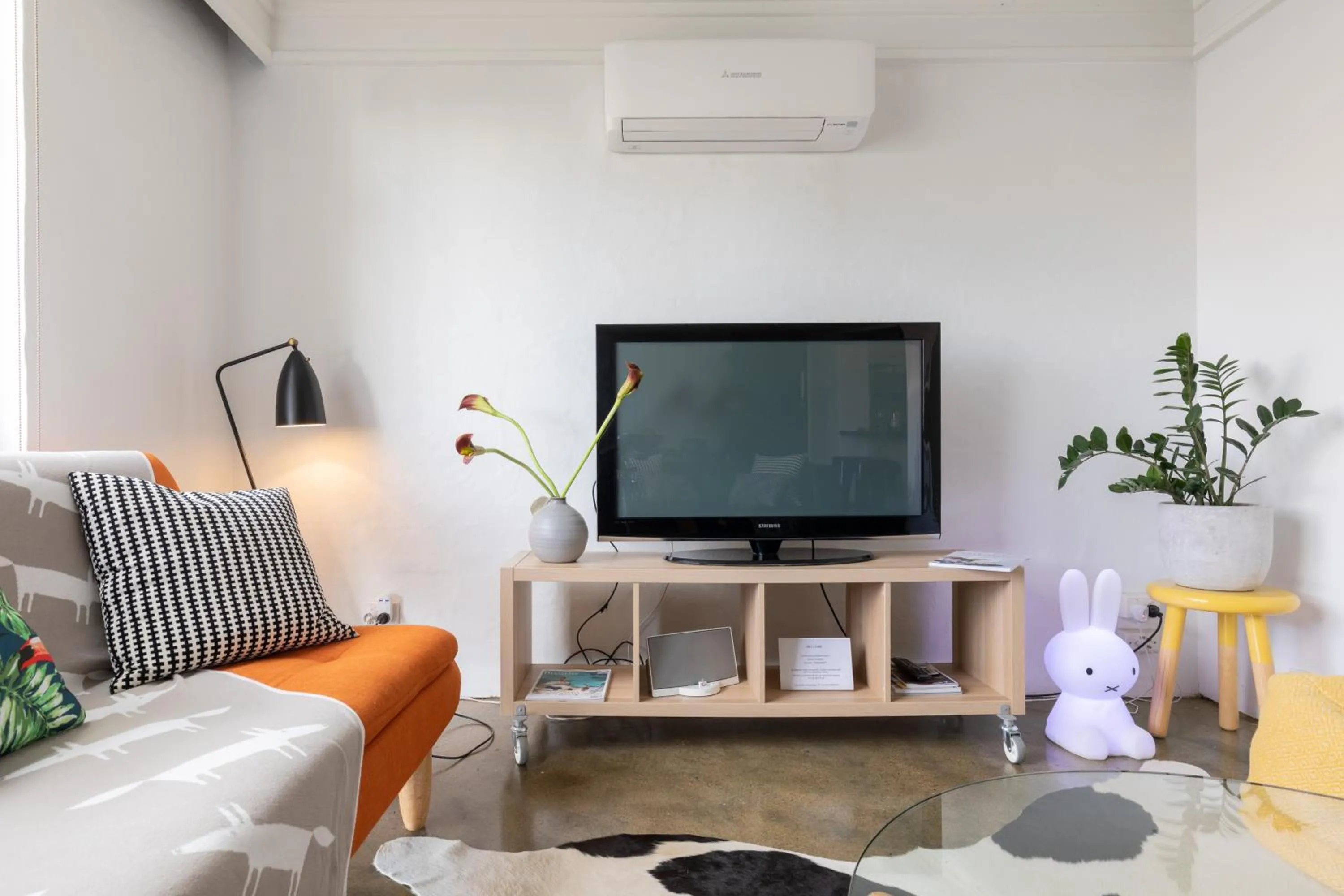 TV and multimedia in dlux + escape@aphrasia Street near Geelong CBD