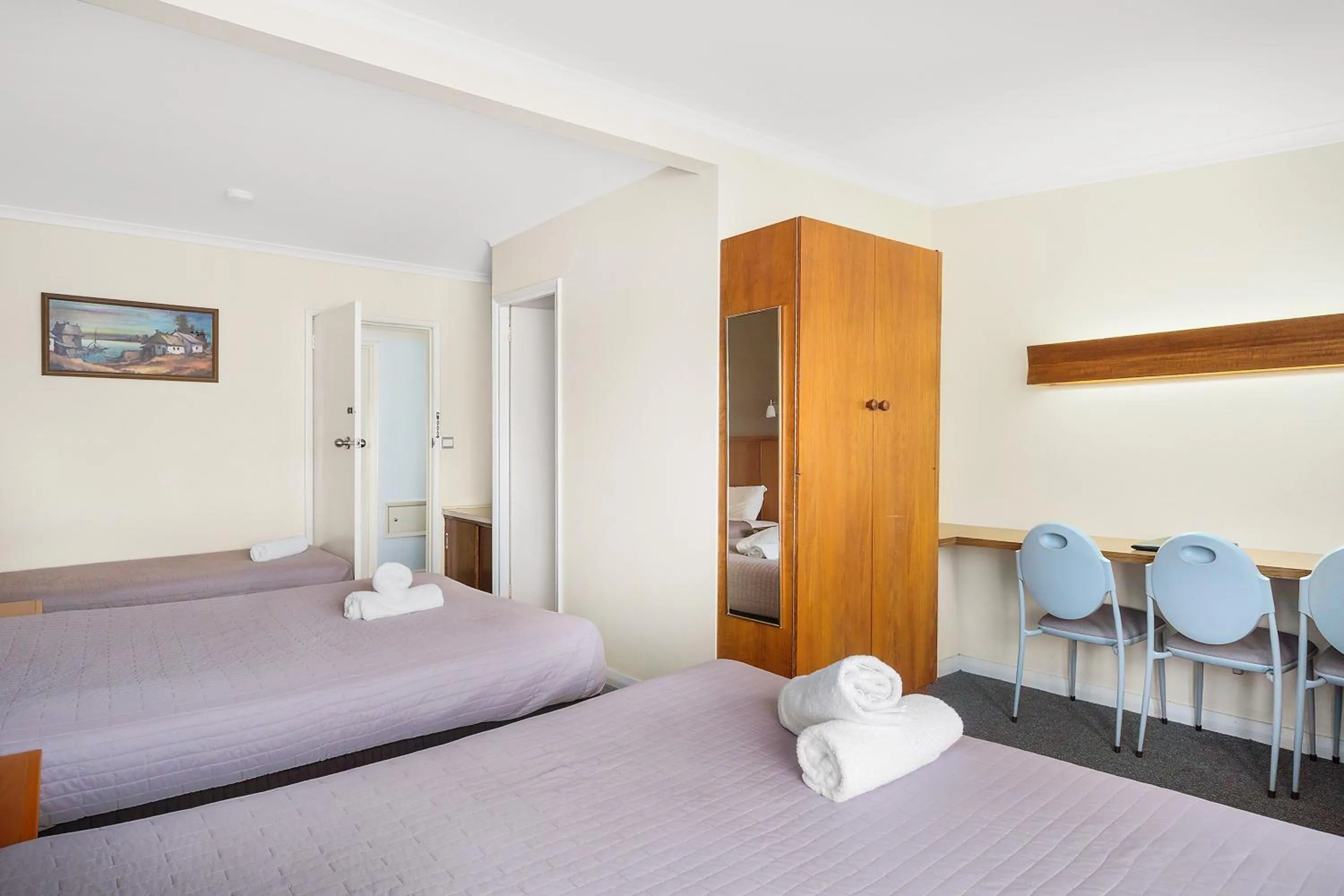 Bed in Best Westlander Motor Inn