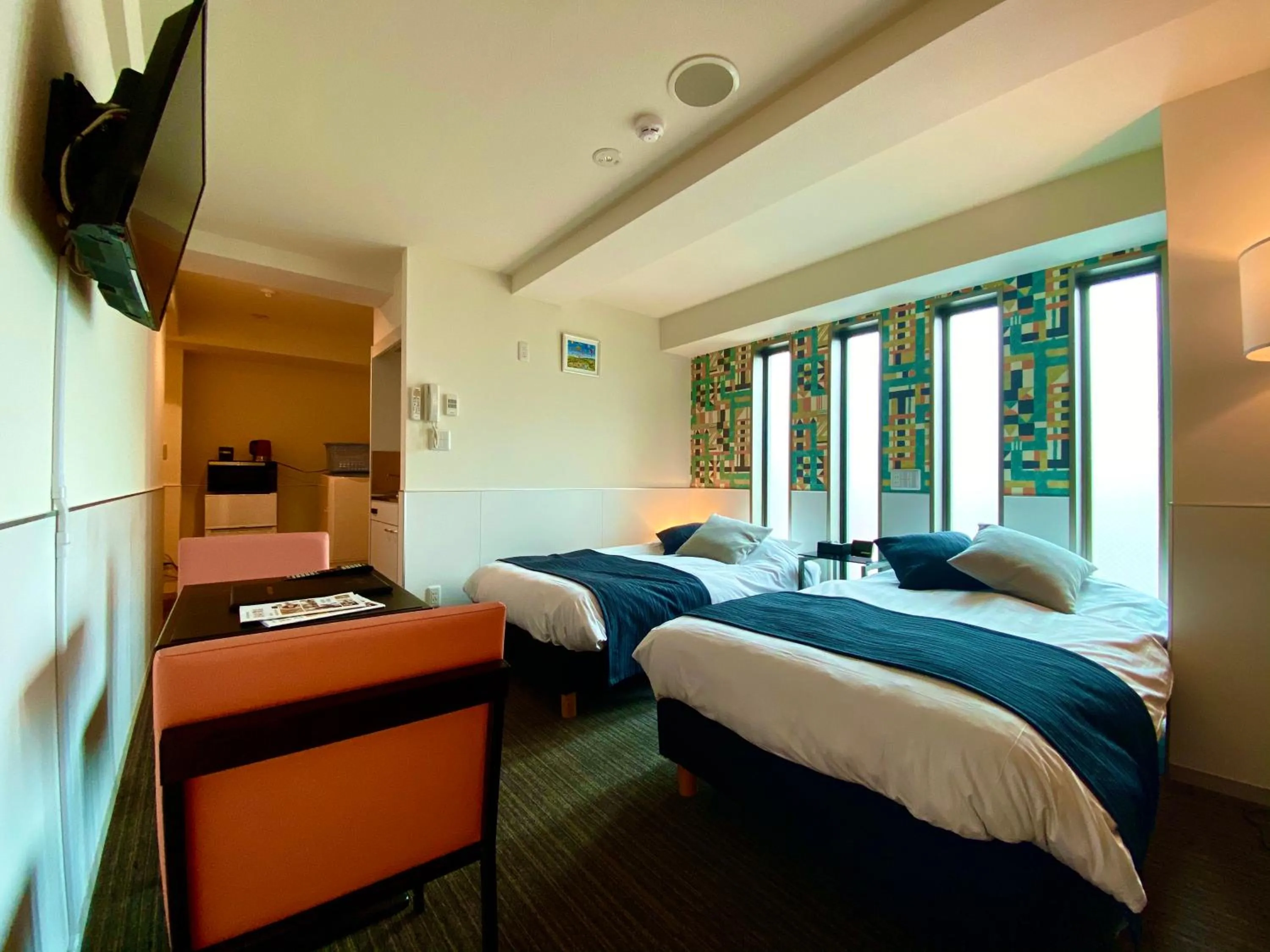 Photo of the whole room, Bed in Residence Condominium KALAHAAI