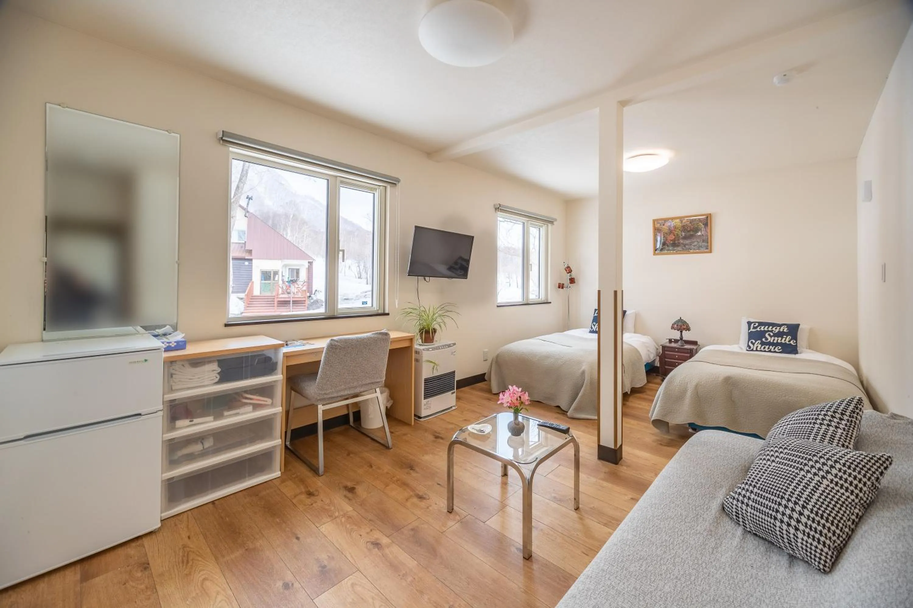 Photo of the whole room, Bed in Lodge Romulus