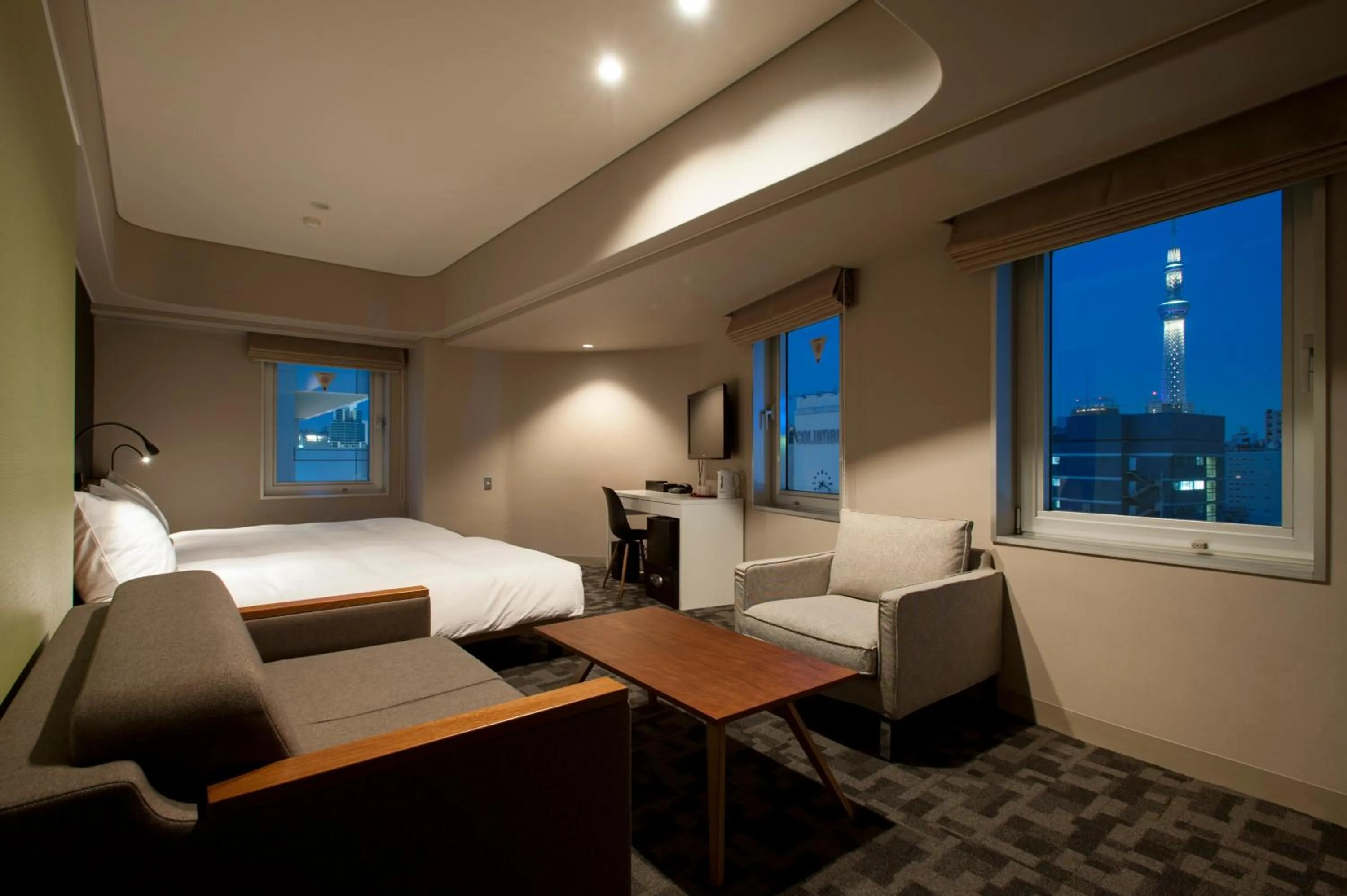 Photo of the whole room, Bed in Agora Place Tokyo Asakusa