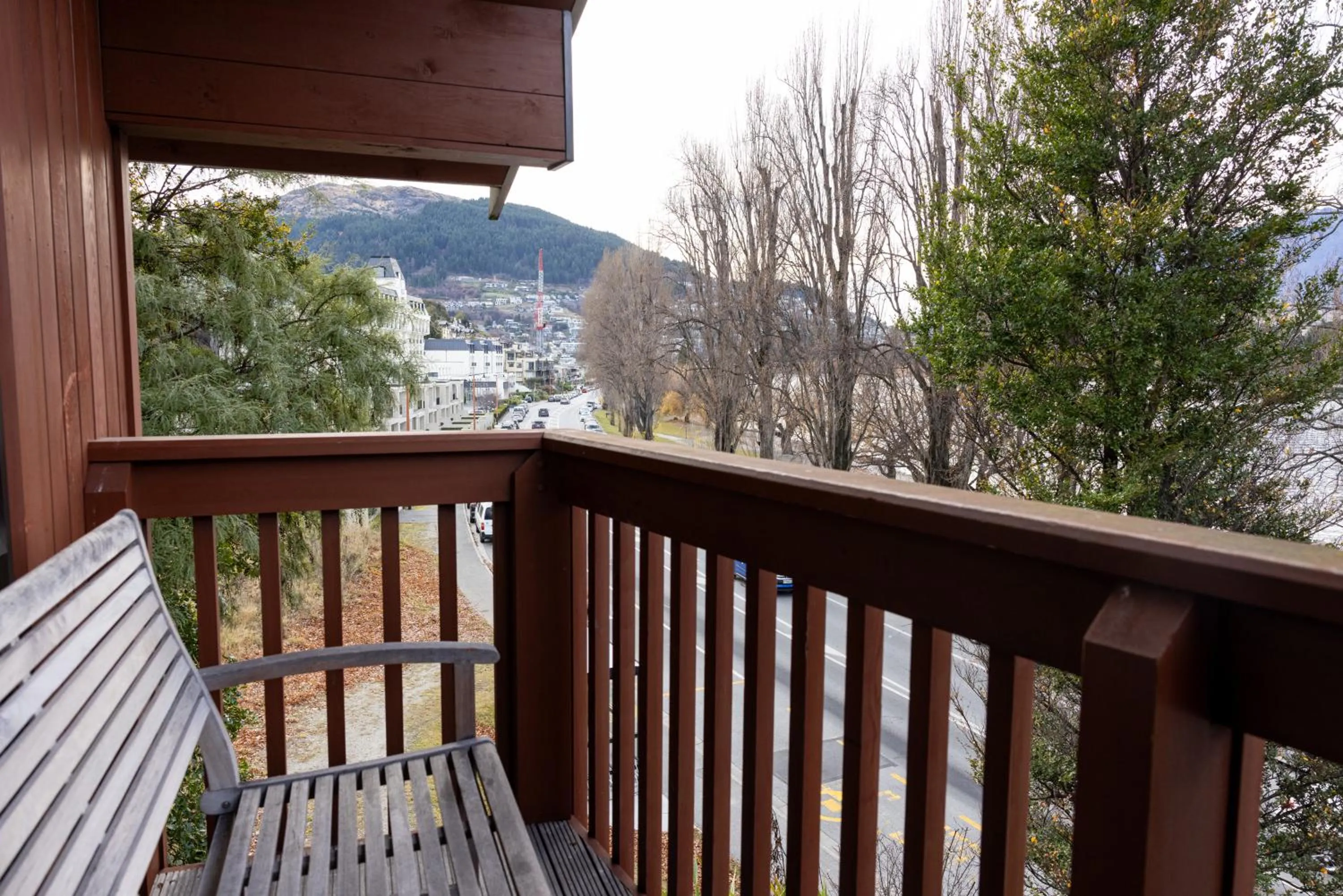 Natural landscape in Haka House Queenstown Lakefront