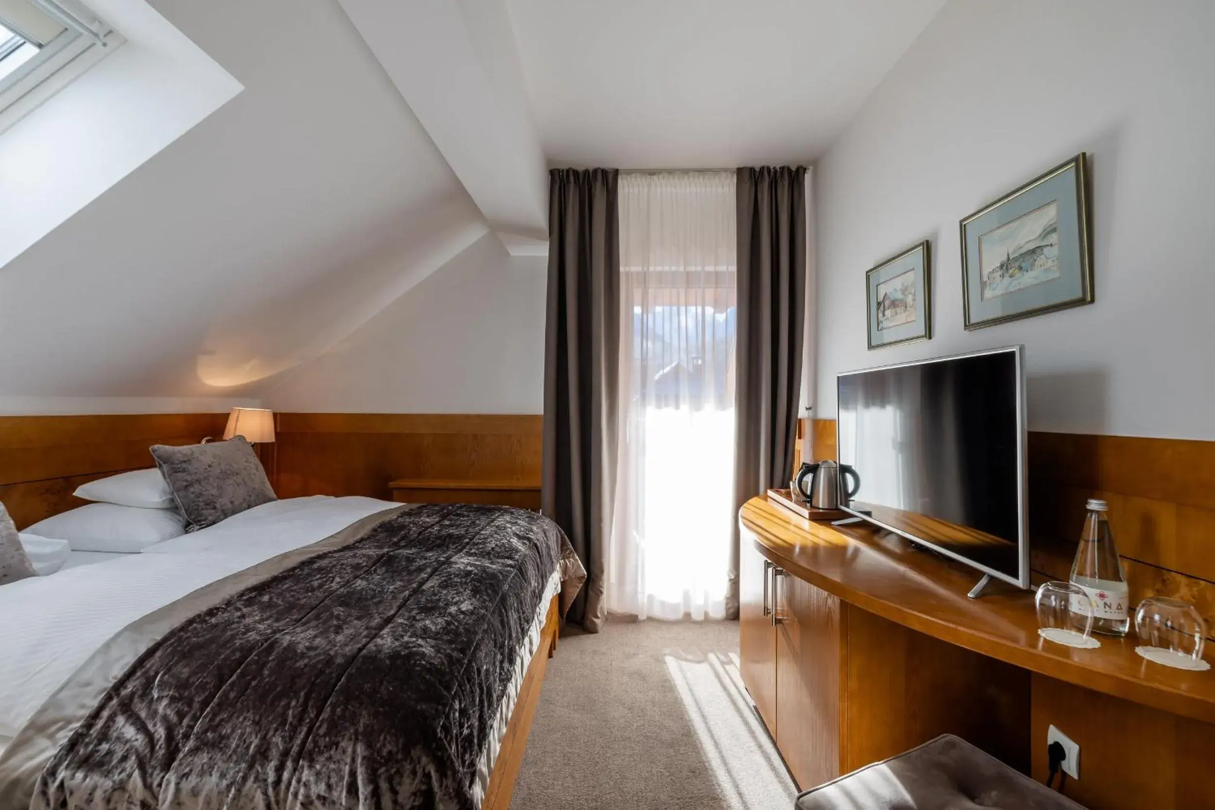 Small Double Room in Hotel Lipa Small Double Room in Hotel Lipa