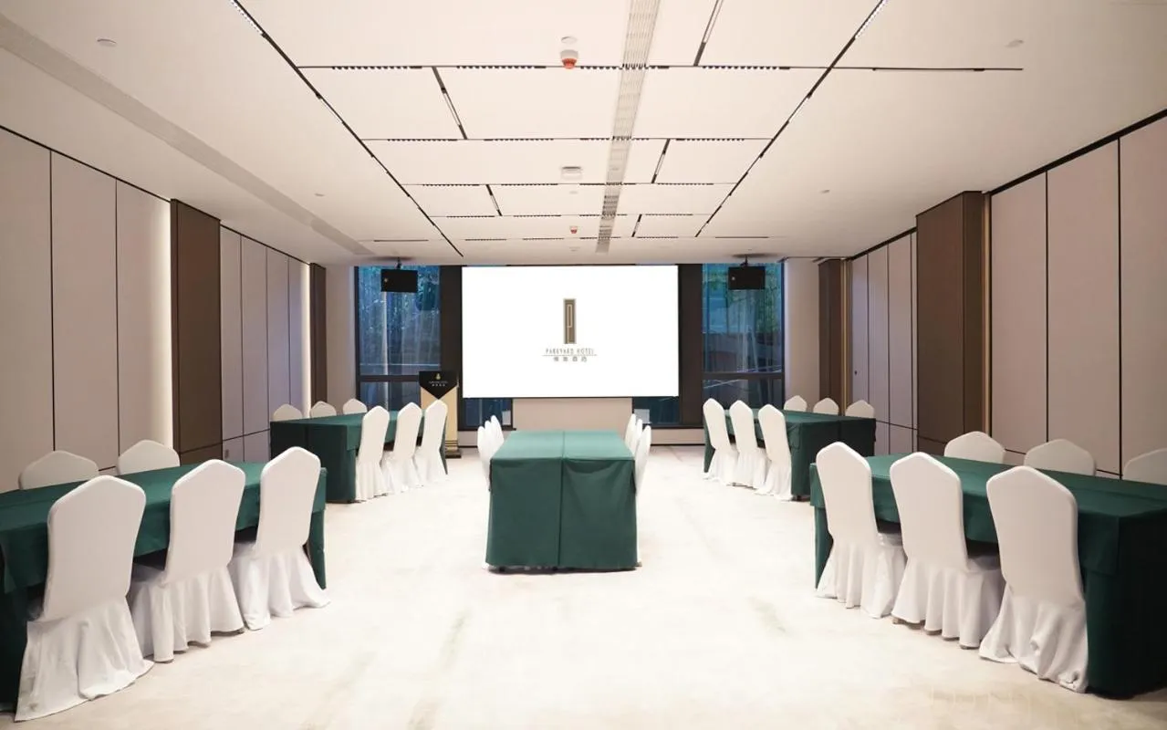 Meeting/conference room in Shanghai Parkyard Hotel