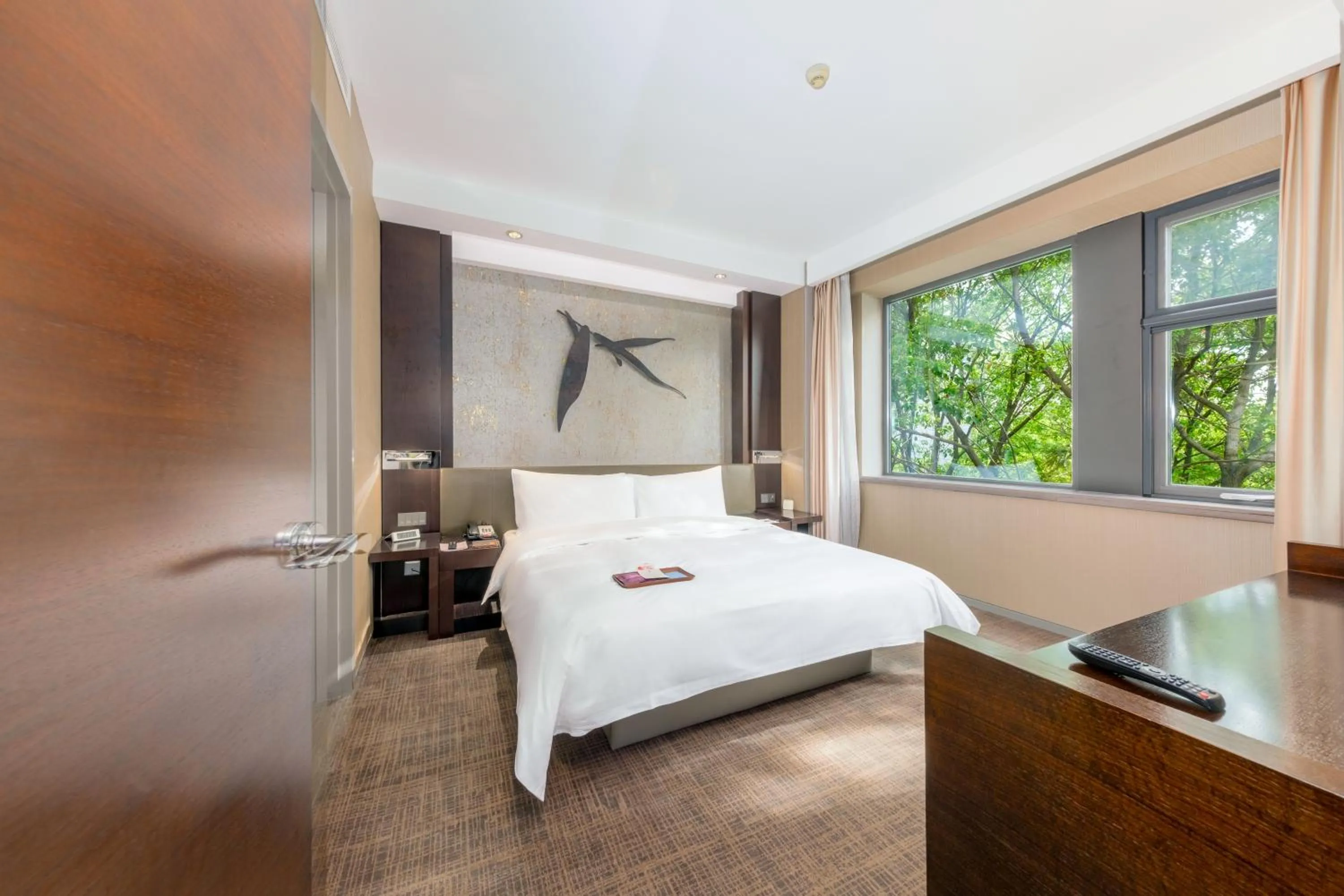 Bed in Shanghai Zhangjiang Parkyard Hotel