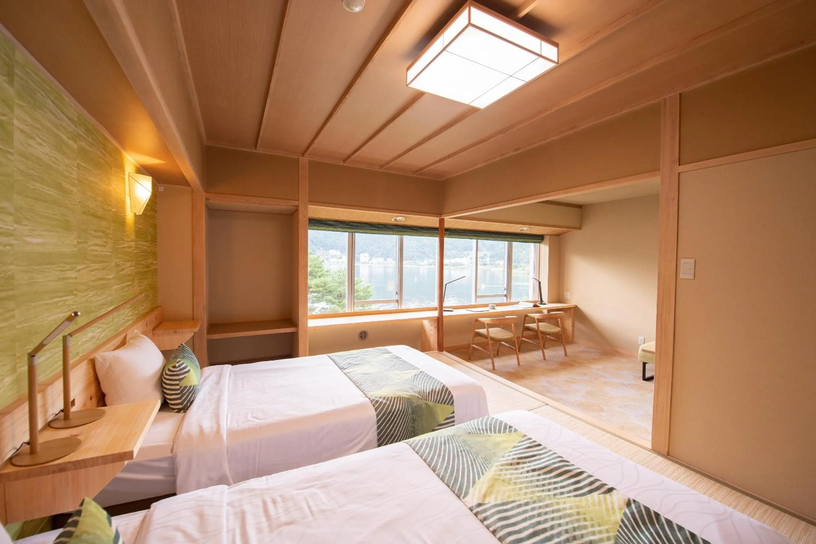 Bed in Fuji Lake Hotel