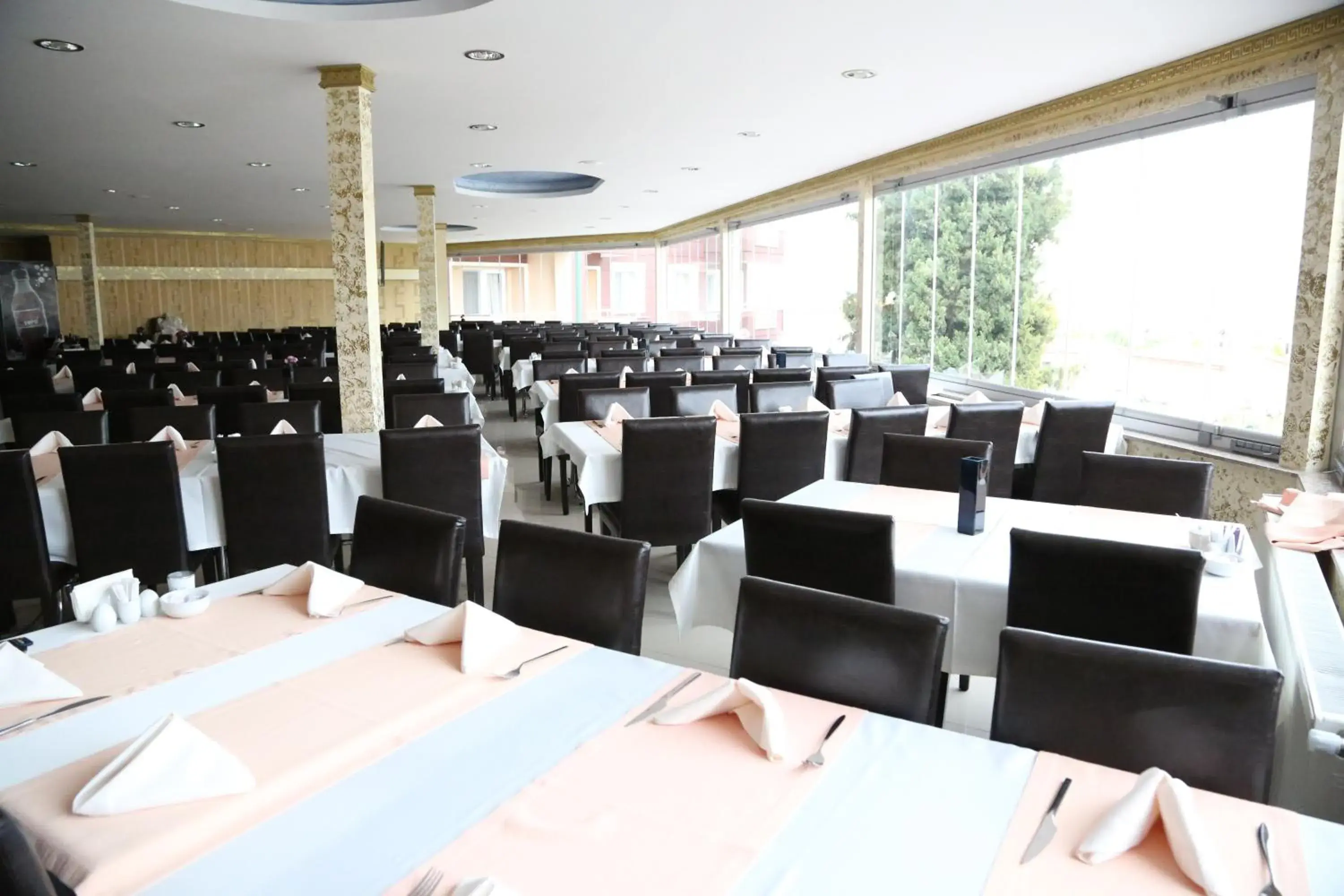 Restaurant/places to eat in Hotel Zileli Restaurant/places to eat in Hotel Zileli