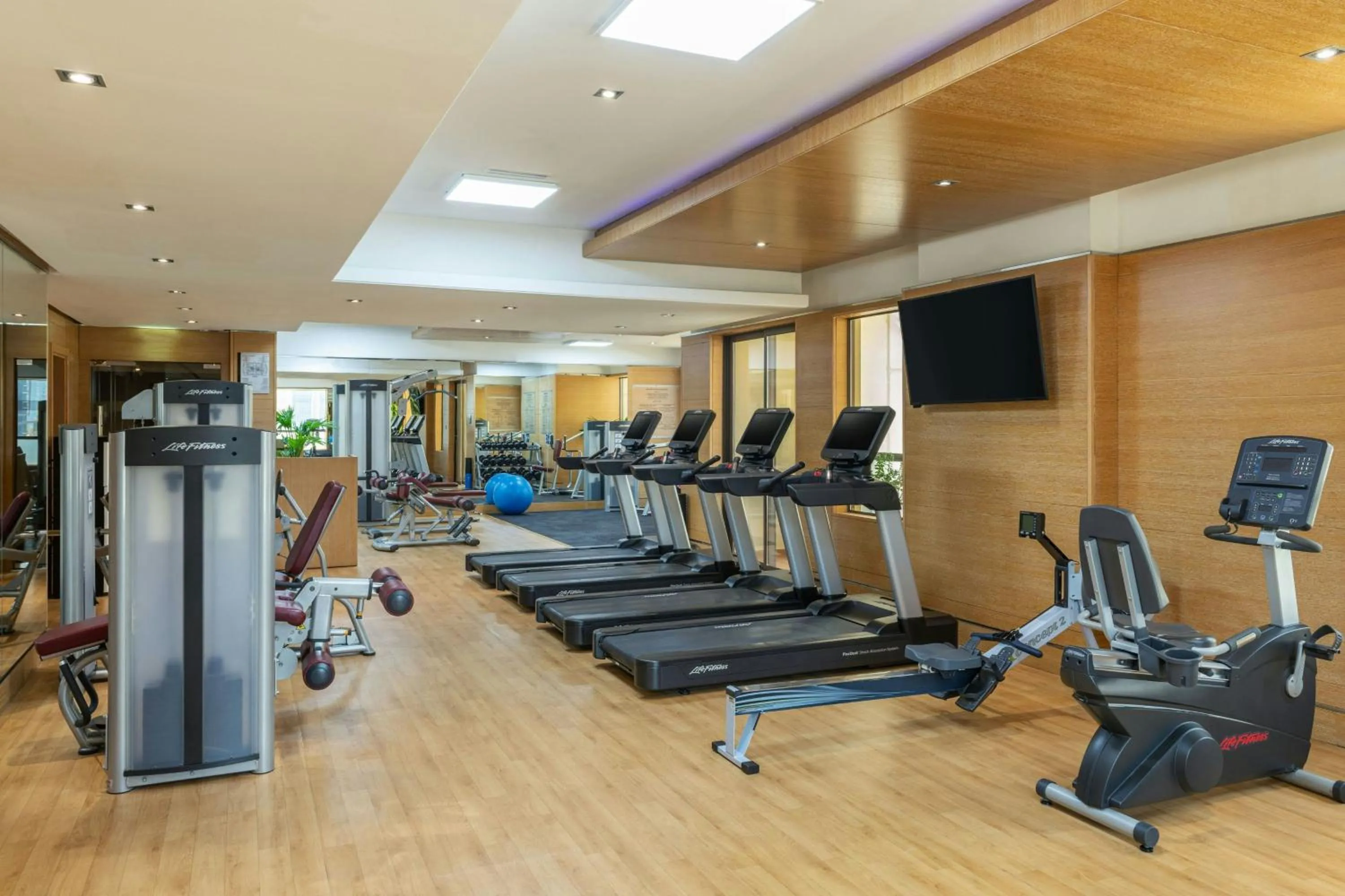 Fitness centre/facilities in Sheraton The Walk, Dubai