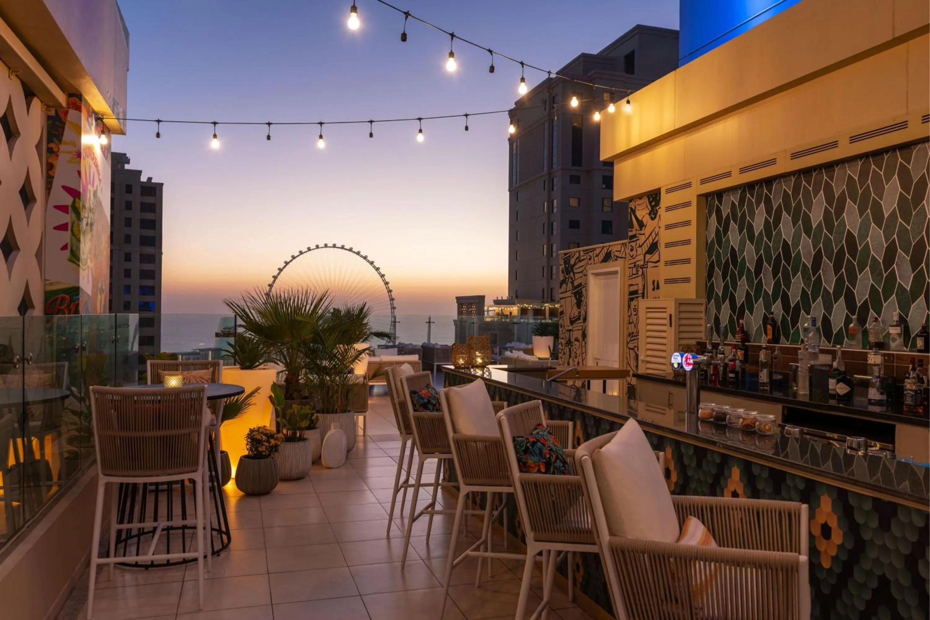 Restaurant/places to eat in Delta Hotels by Marriott Jumeirah Beach, Dubai