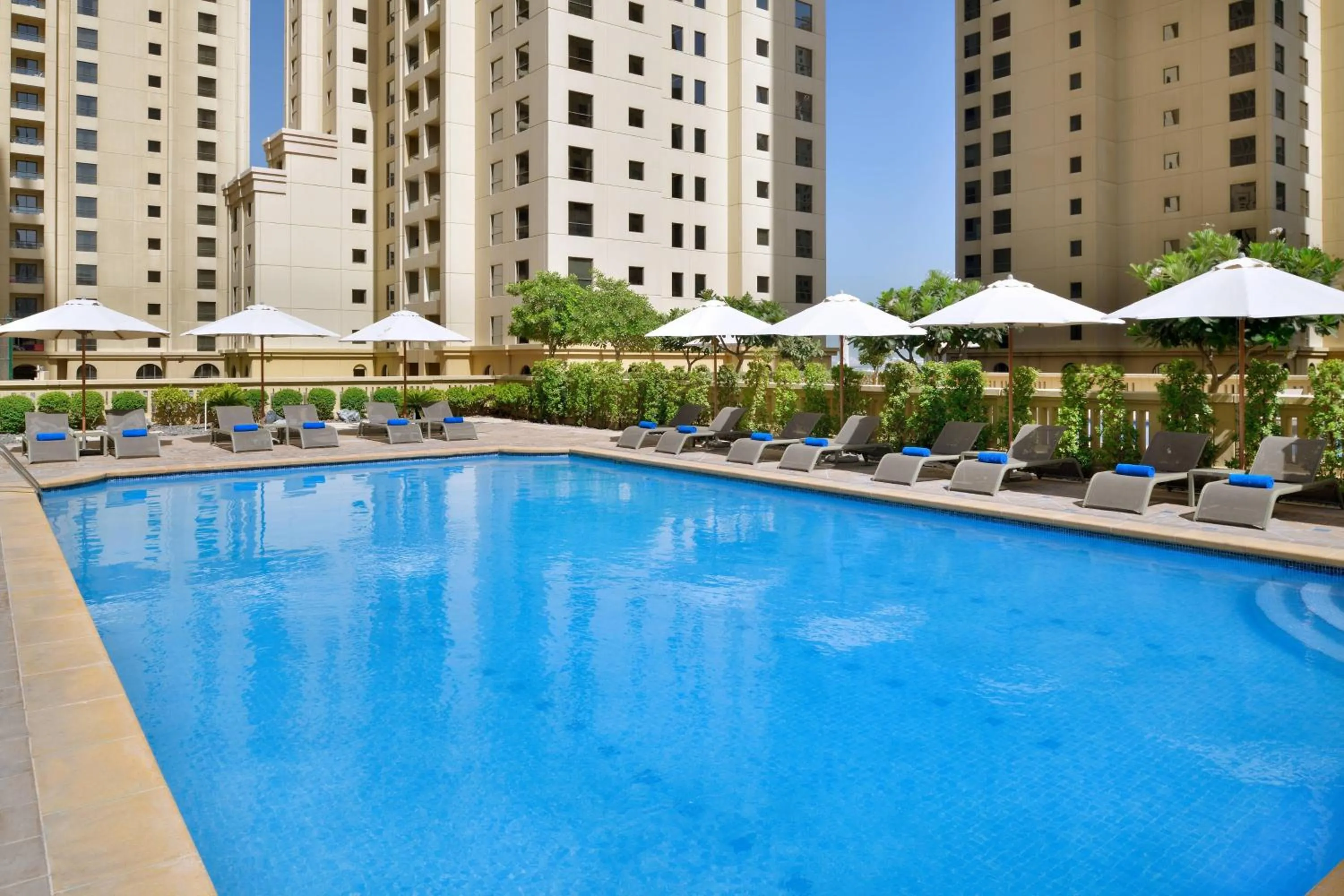Swimming pool in Delta Hotels by Marriott Jumeirah Beach, Dubai