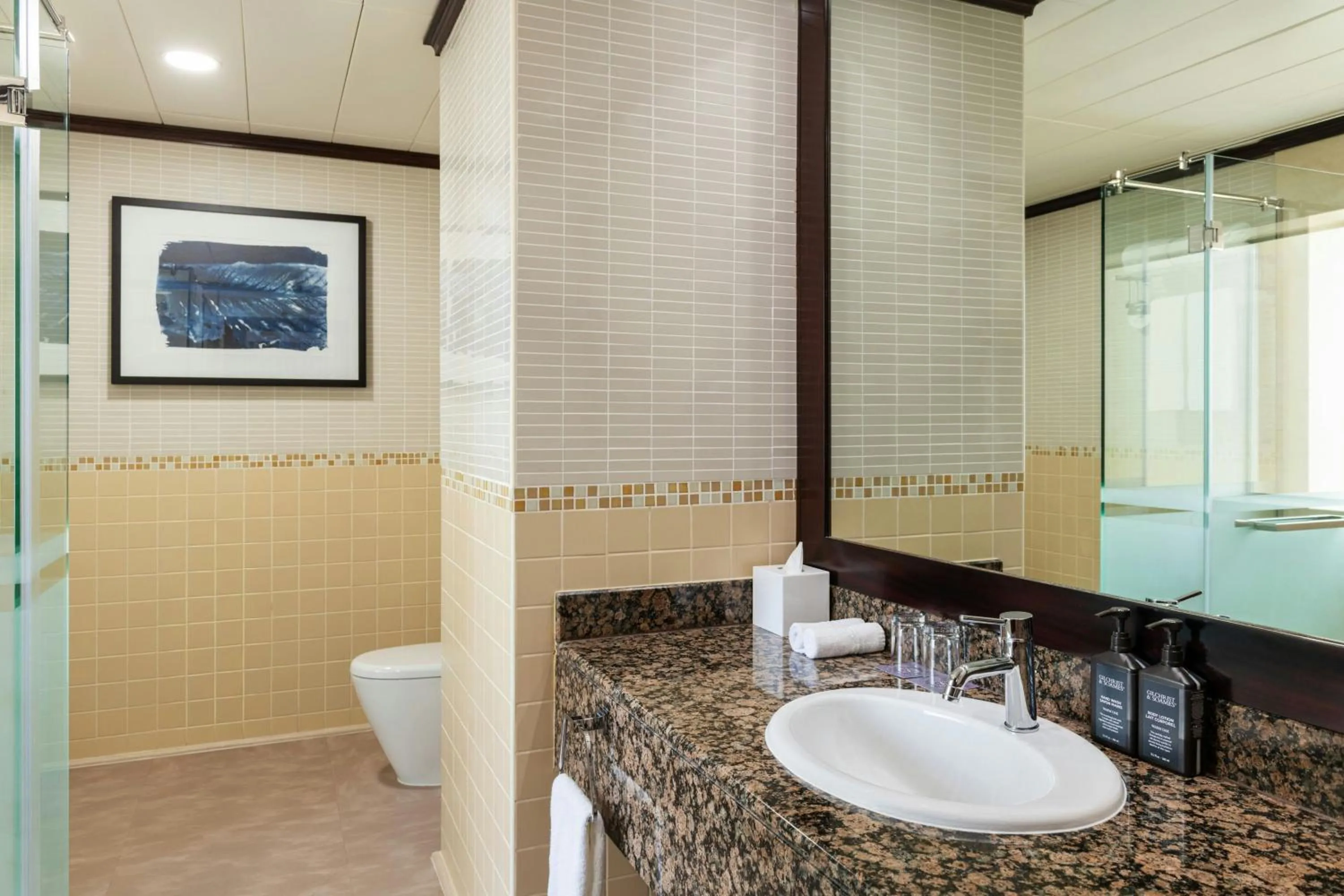 Bathroom in Sheraton The Walk, Dubai