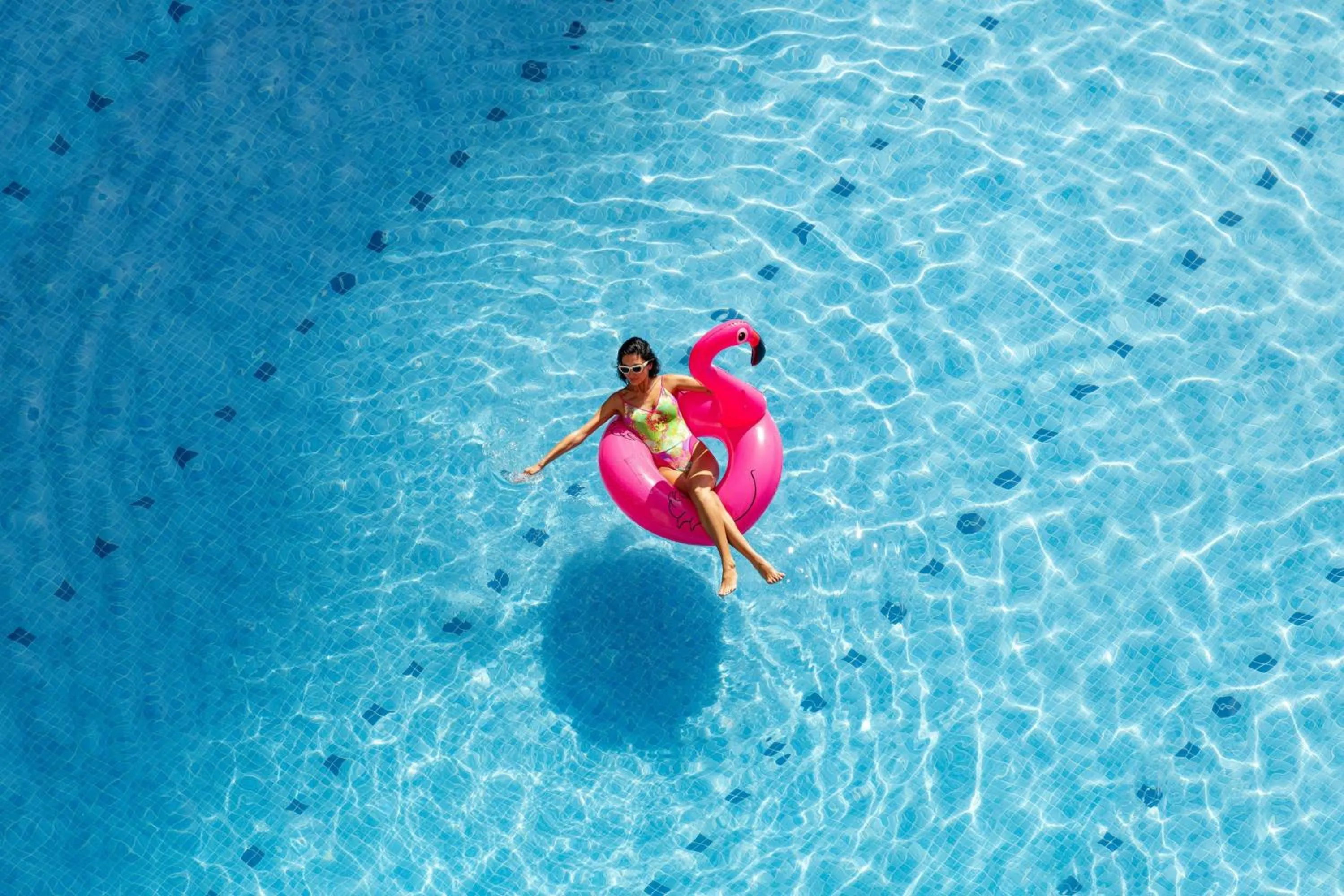 Swimming pool in Sheraton The Walk, Dubai