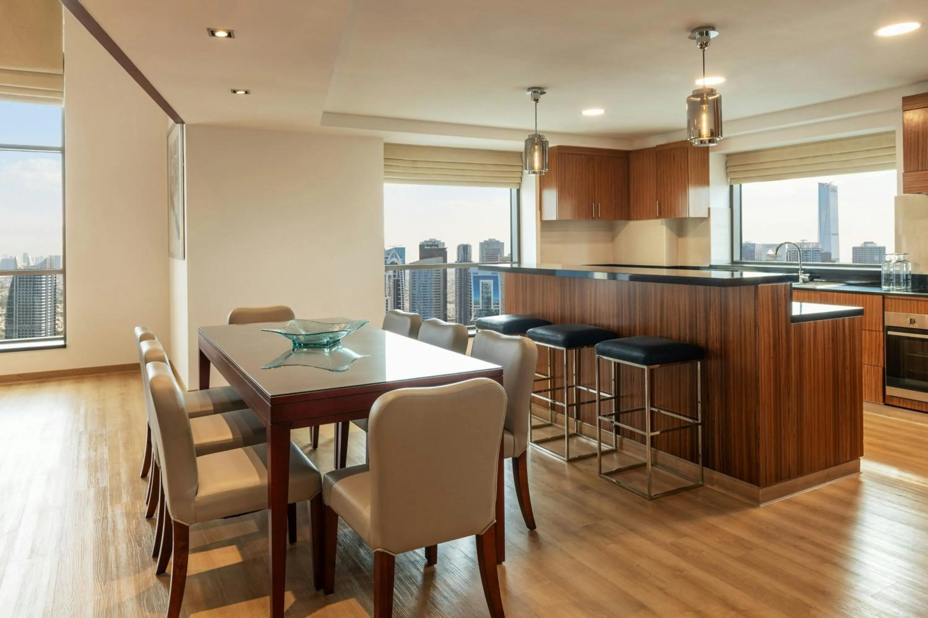 Kitchen or kitchenette in Sheraton The Walk, Dubai