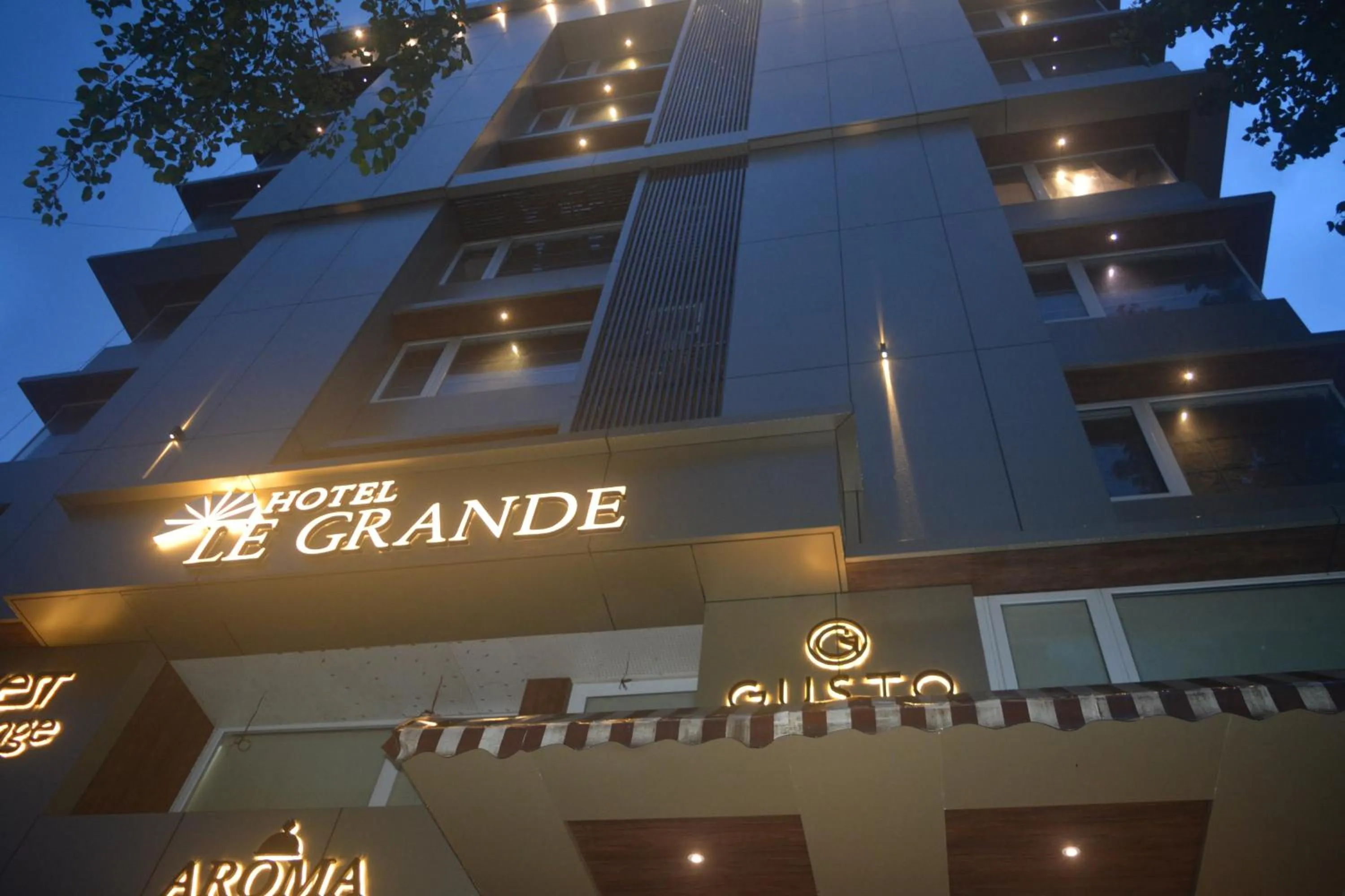 Facade/entrance in Hotel Le Grande - Mumbai International Airport