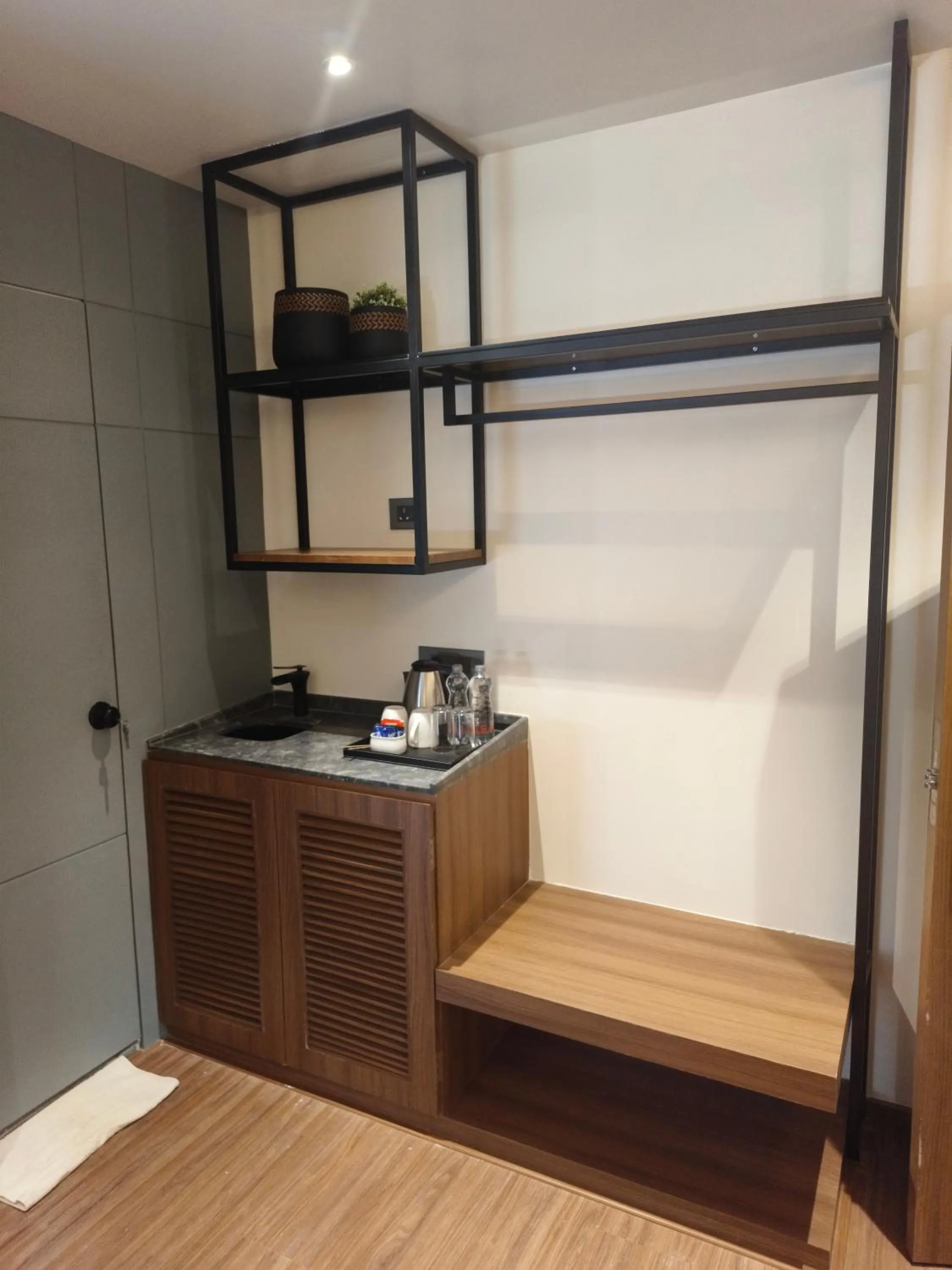 Coffee/tea facilities in Hotel Le Grande - Mumbai International Airport