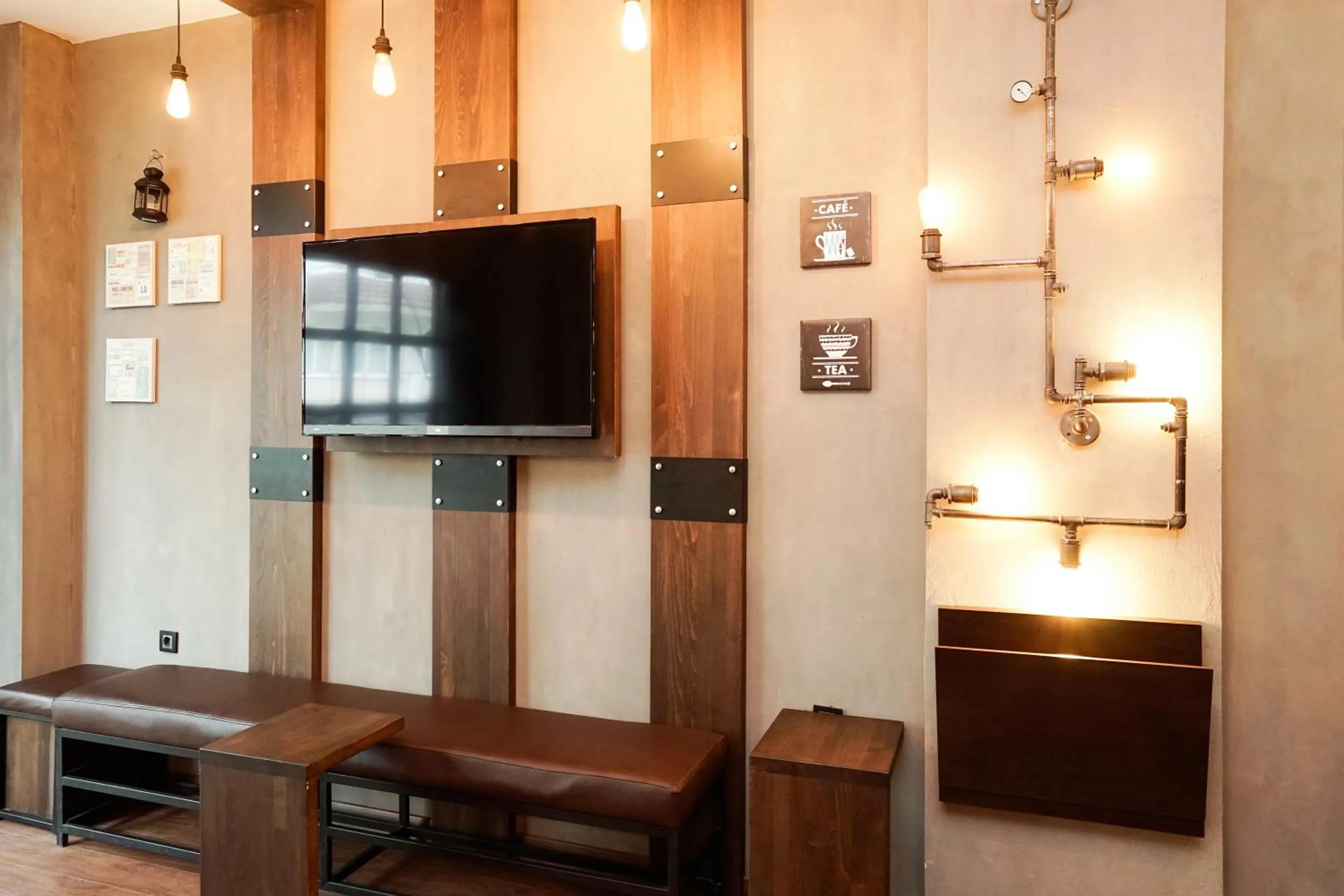 Communal lounge/ TV room in Cube Suites