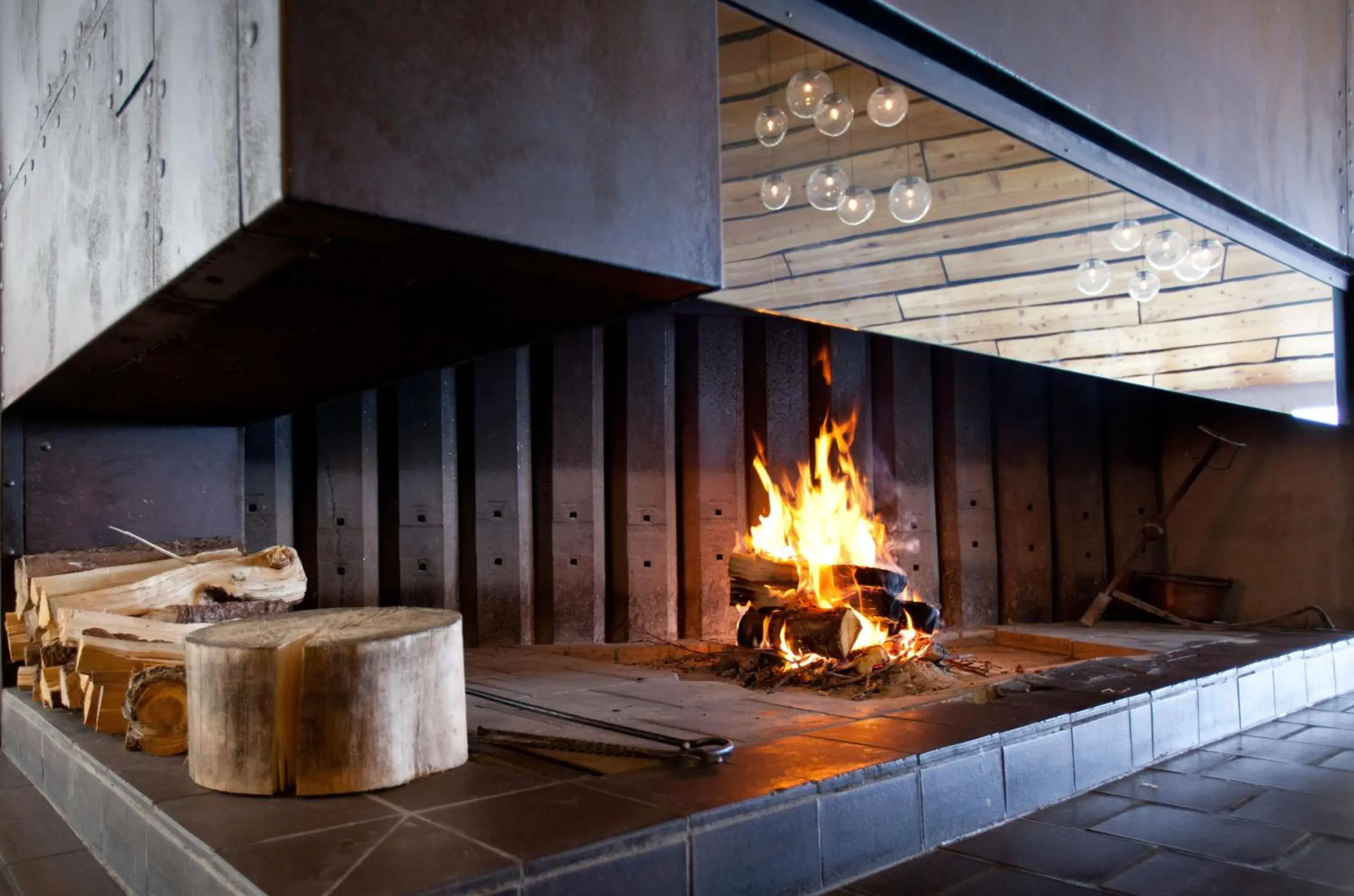 Lounge or bar in Rigi Kaltbad Swiss Quality Hotel Lounge or bar in Rigi Kaltbad Swiss Quality Hotel