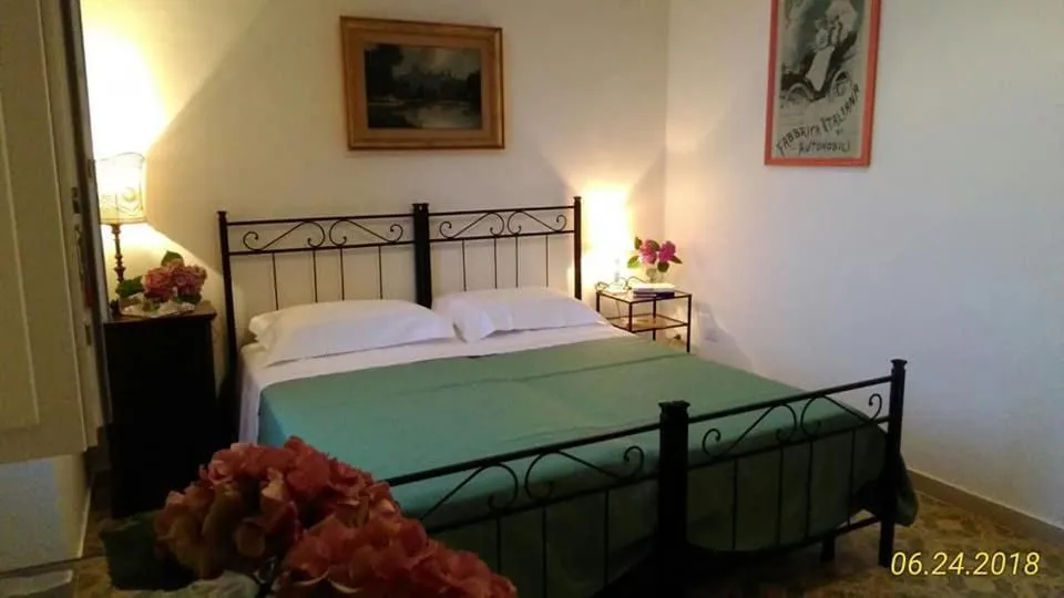 Bed in B&B villa Maria