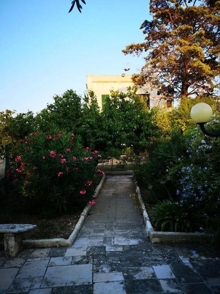 Property building in B&B villa Maria