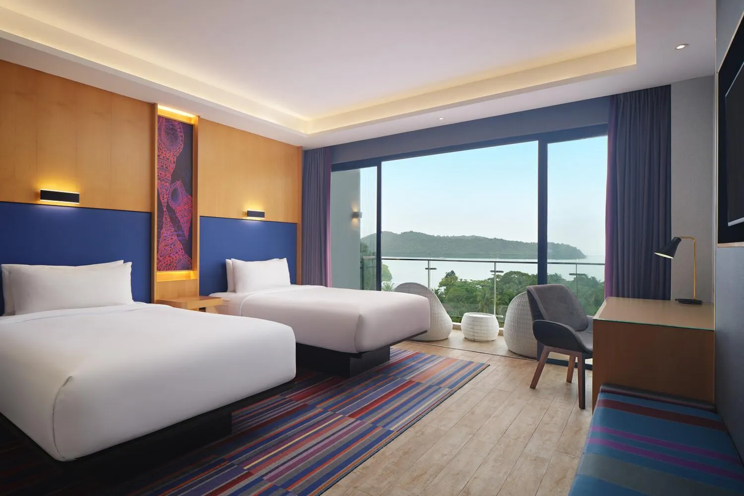 Bed in Aloft Langkawi Pantai Tengah