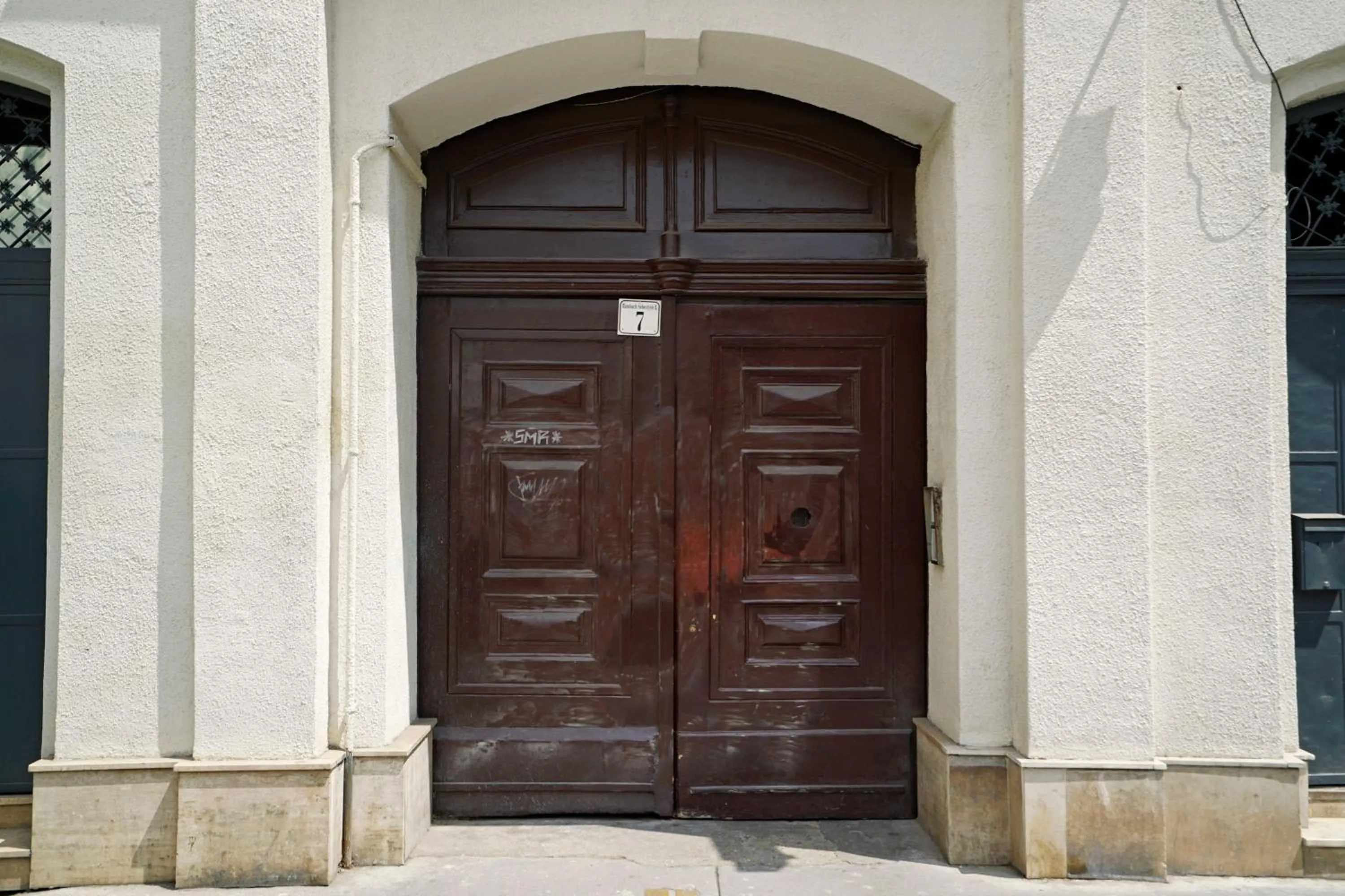 Rumbach Apartment