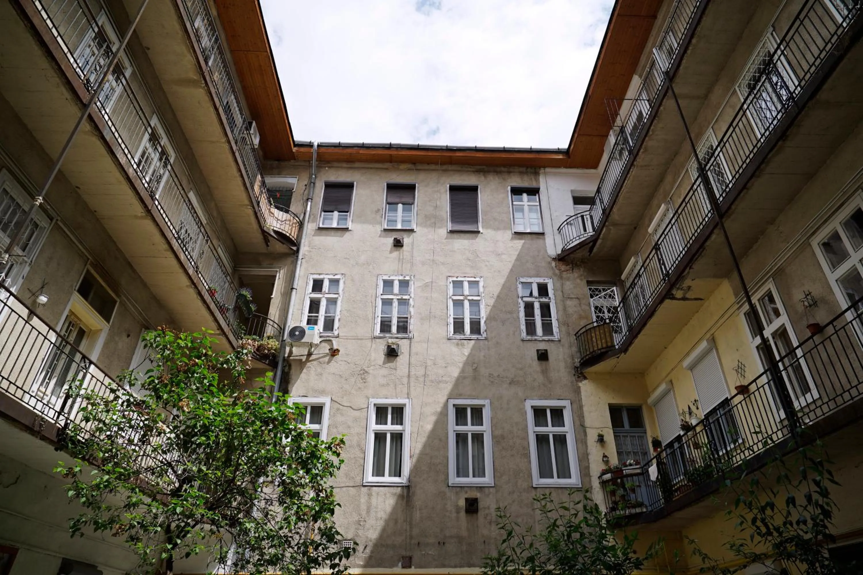 Rumbach Apartment