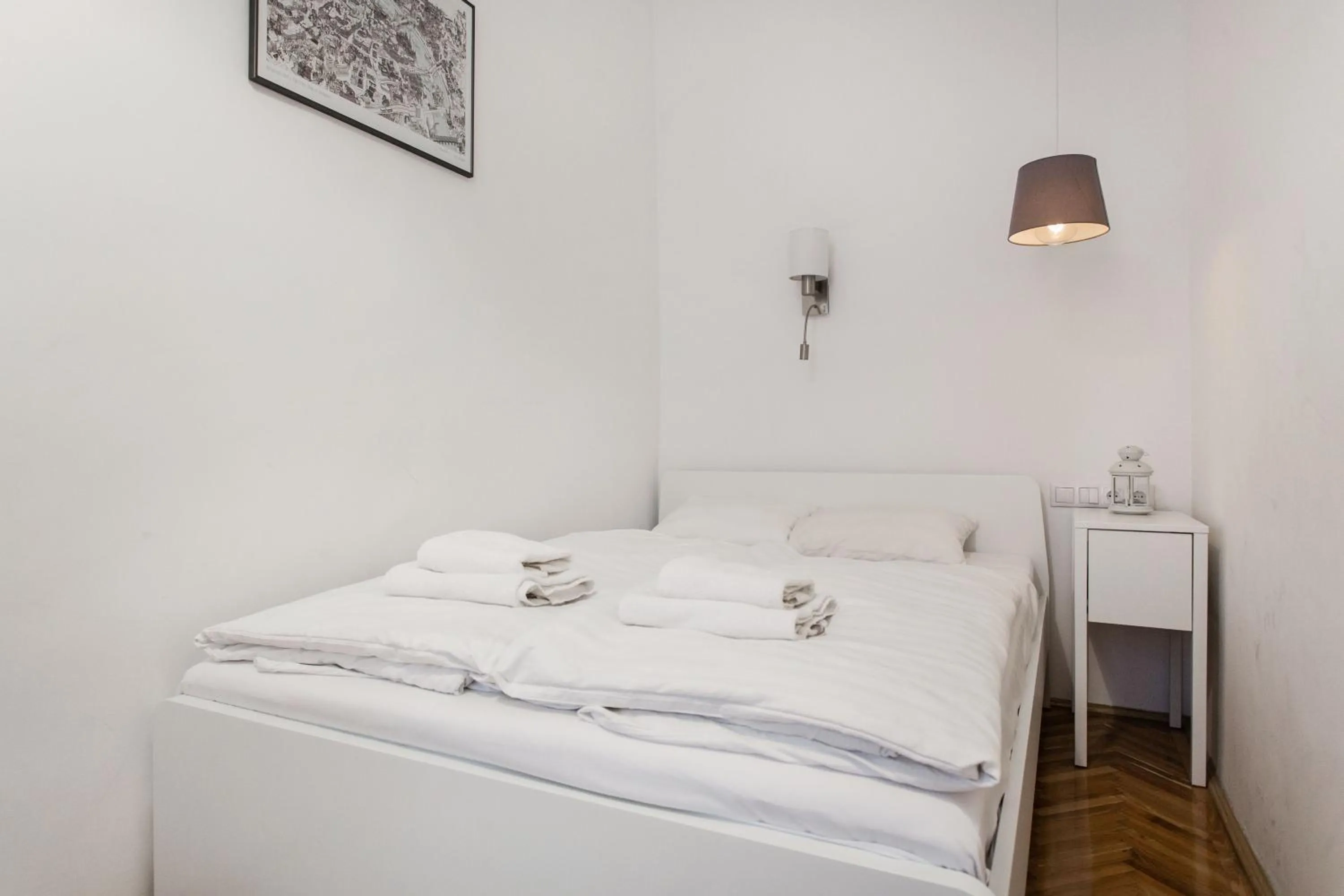 Bed in Rumbach Apartment