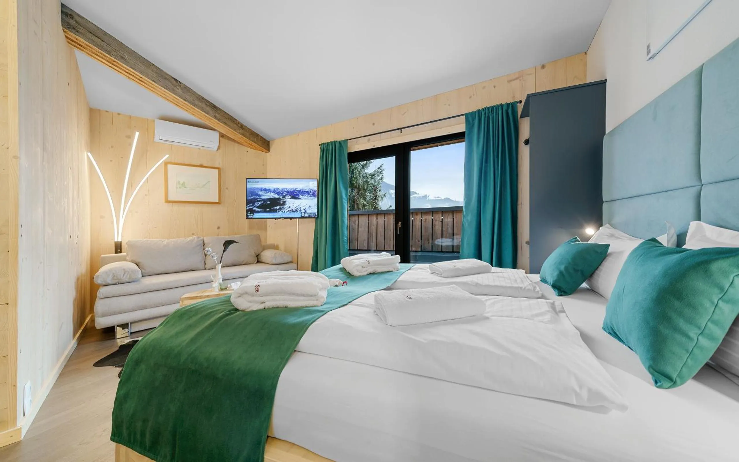 Mountain view, Bed in Aparthotel Zell am See (Contactless Check-In)