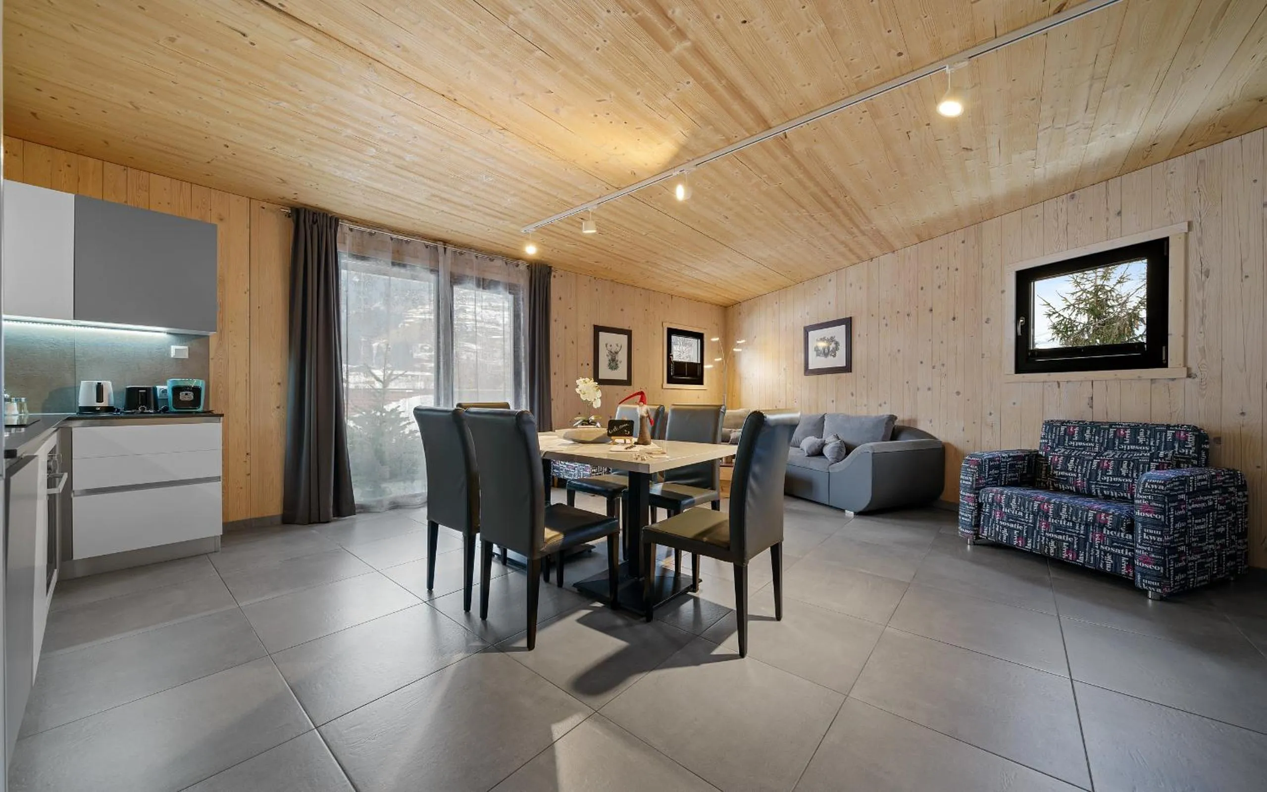 Dining area in Aparthotel Zell am See (Contactless Check-In)