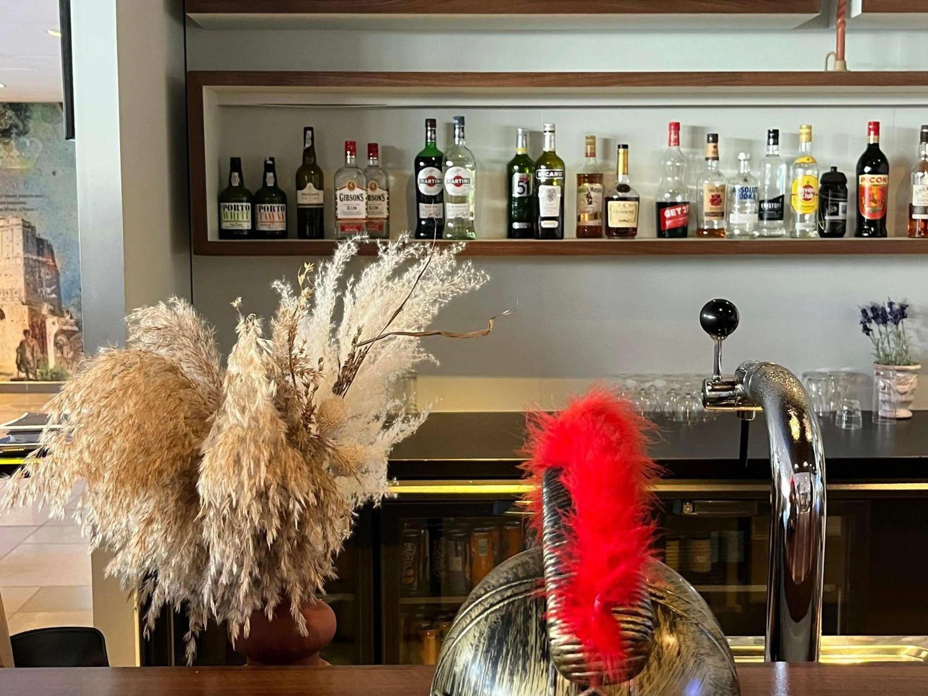 Lounge or bar in ibis Styles Nimes Gare Centre