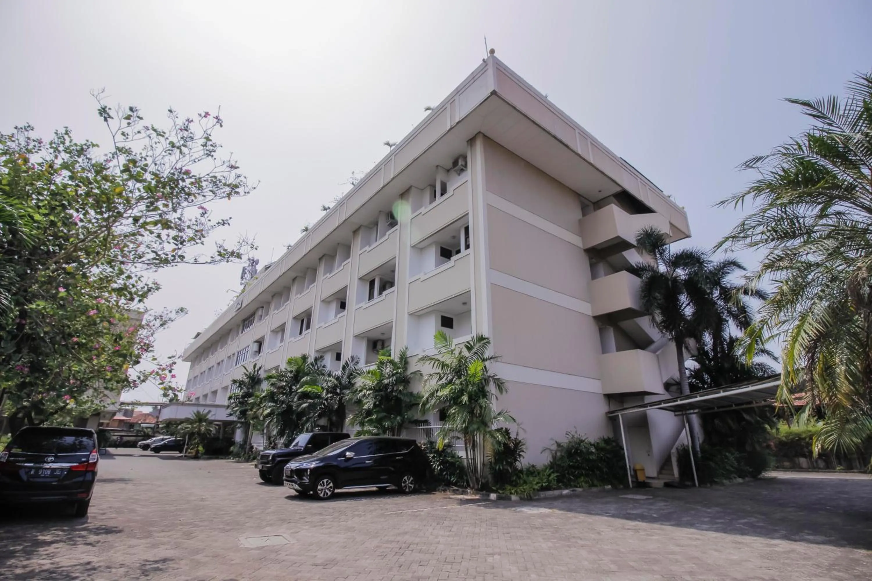 Property building in RedDoorz Plus at Pitagiri GBK Senayan