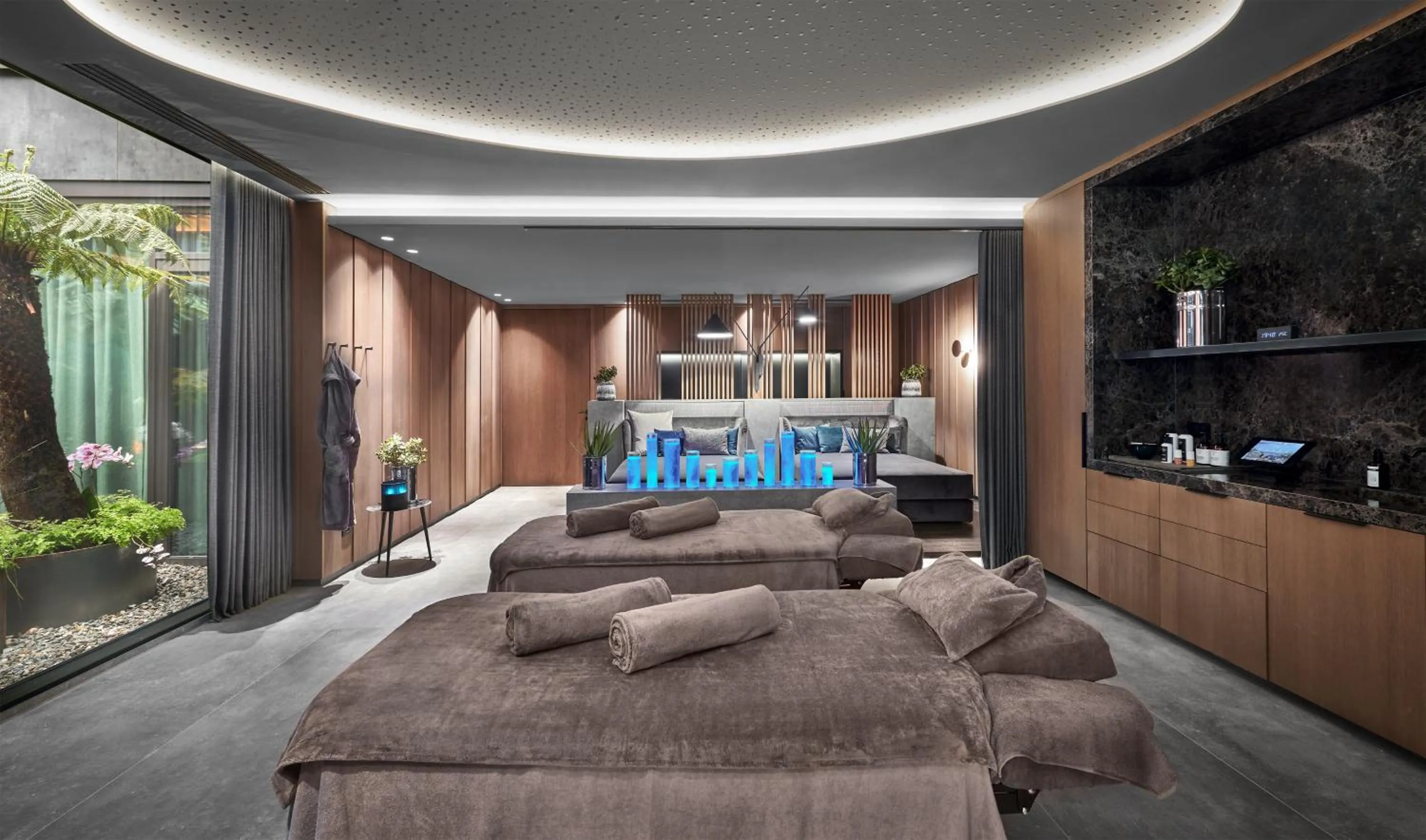 Massage, Bed in Quellenhof Luxury Resort Lazise