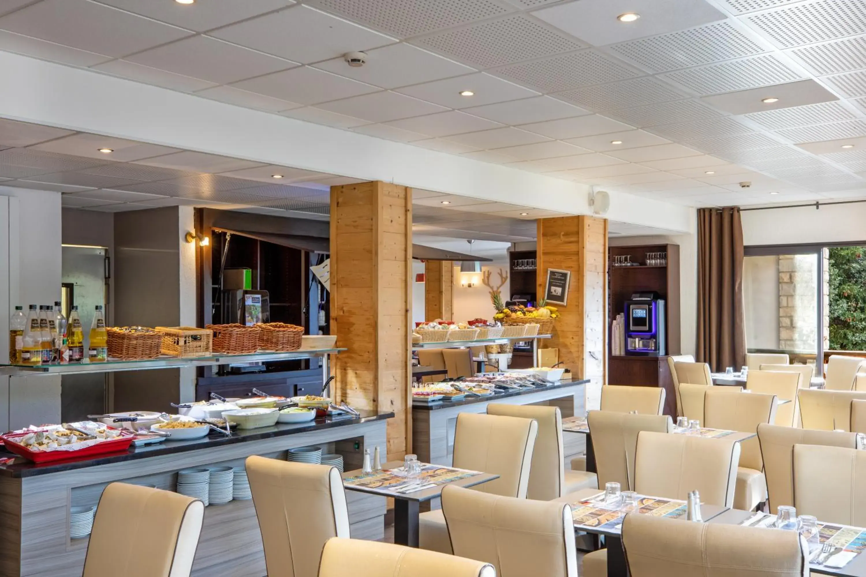 Breakfast in SOWELL RESIDENCES Pra Loup Breakfast in SOWELL RESIDENCES Pra Loup