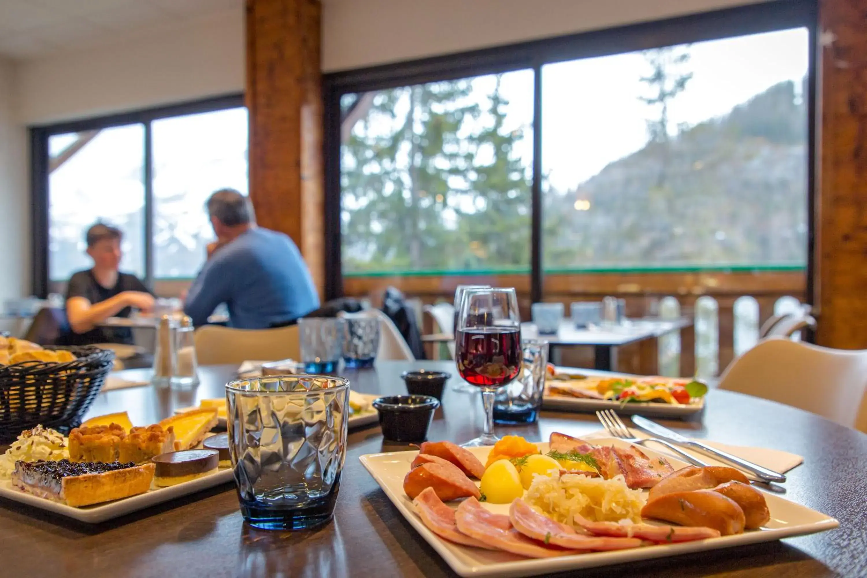 Restaurant/places to eat in SOWELL RESIDENCES Pra Loup Restaurant/places to eat in SOWELL RESIDENCES Pra Loup