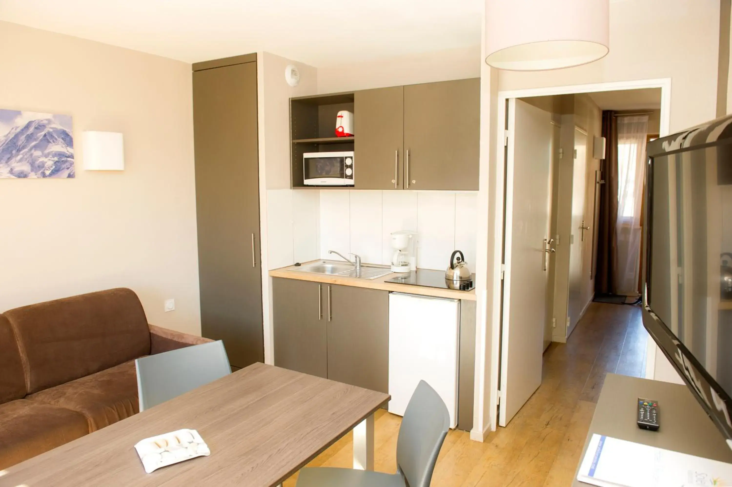 Photo of the whole room in SOWELL RESIDENCES Pra Loup Photo of the whole room in SOWELL RESIDENCES Pra Loup