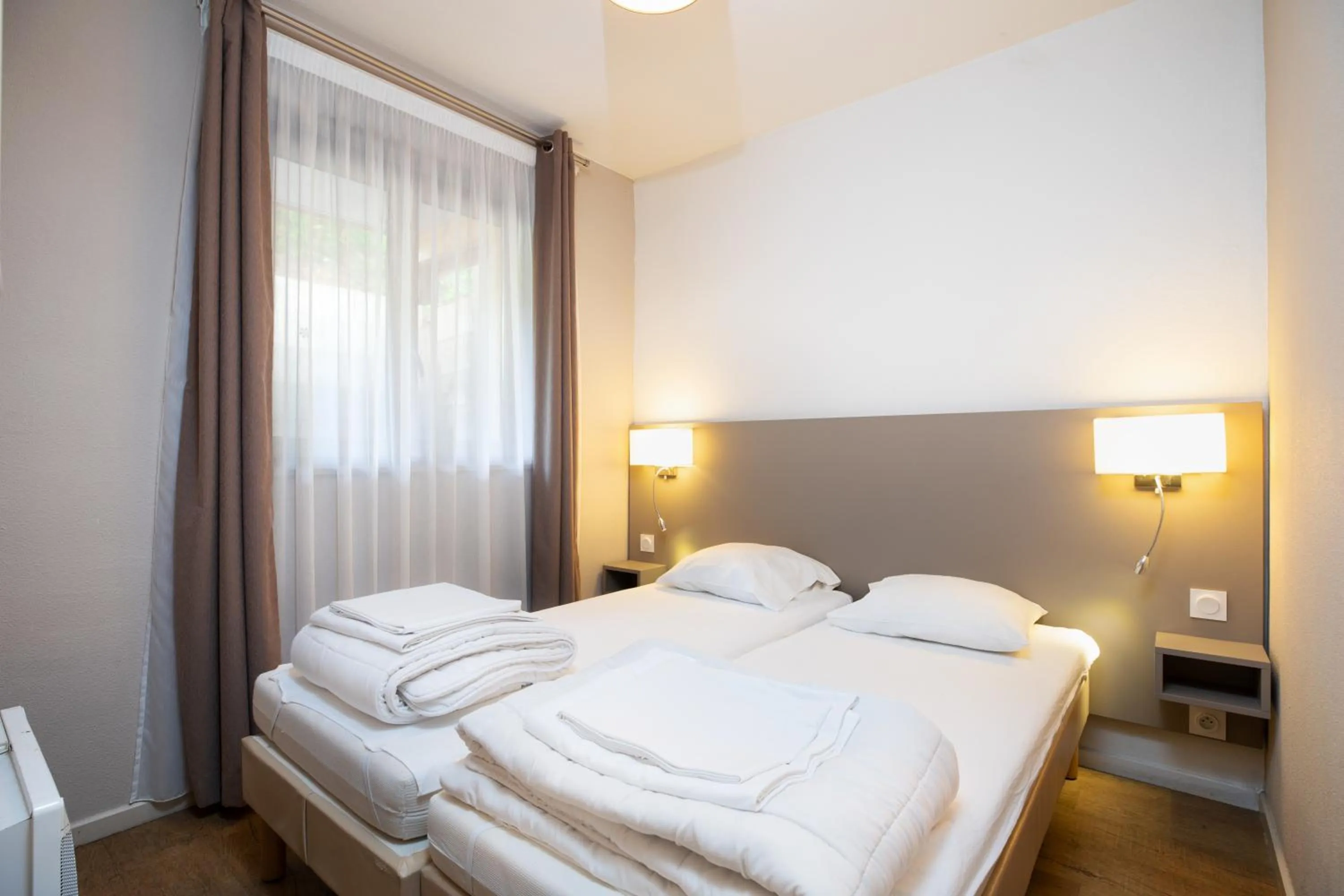 Bedroom, Bed in SOWELL RESIDENCES Pra Loup