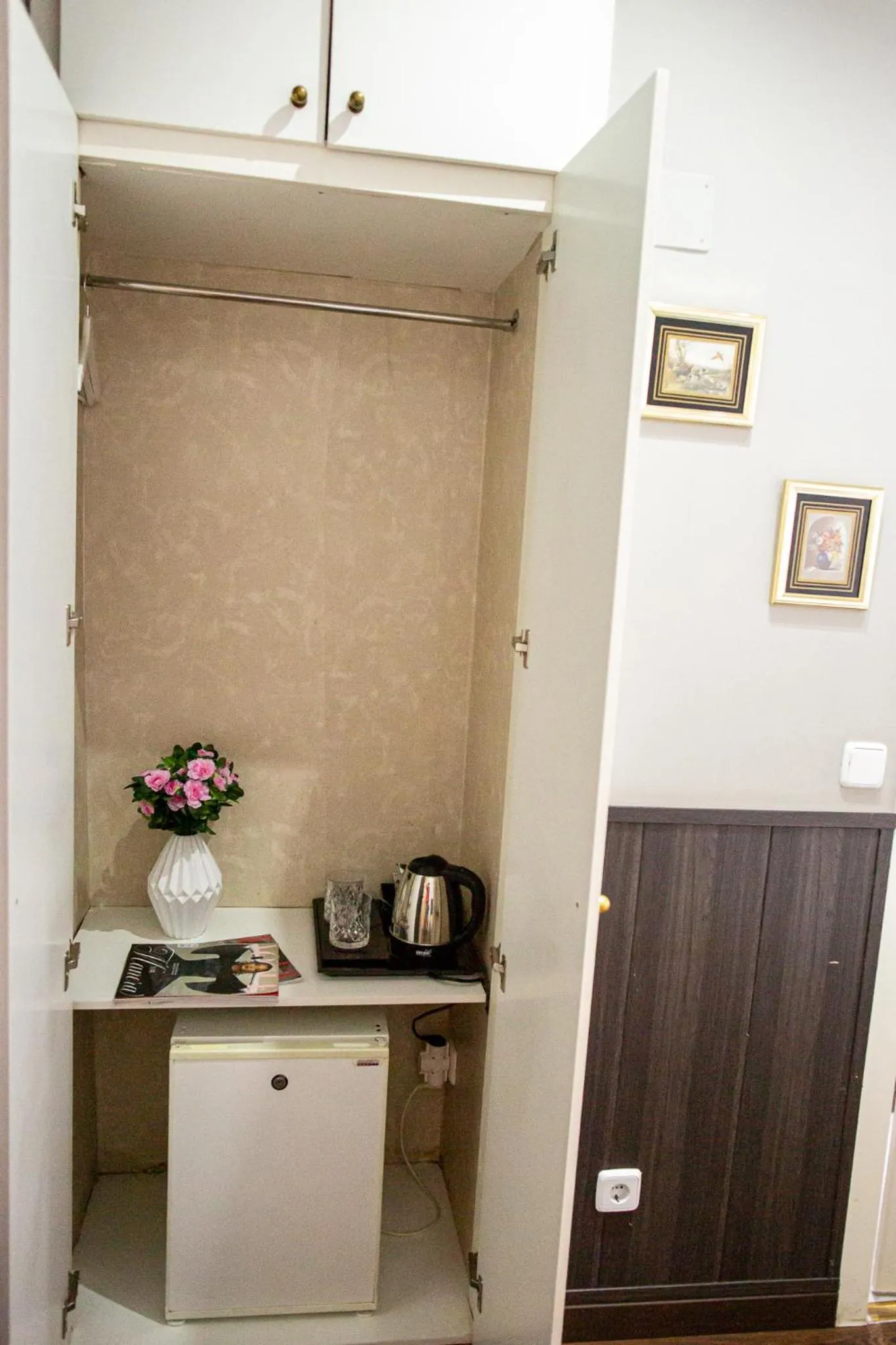 Coffee/tea facilities in New Go Inn