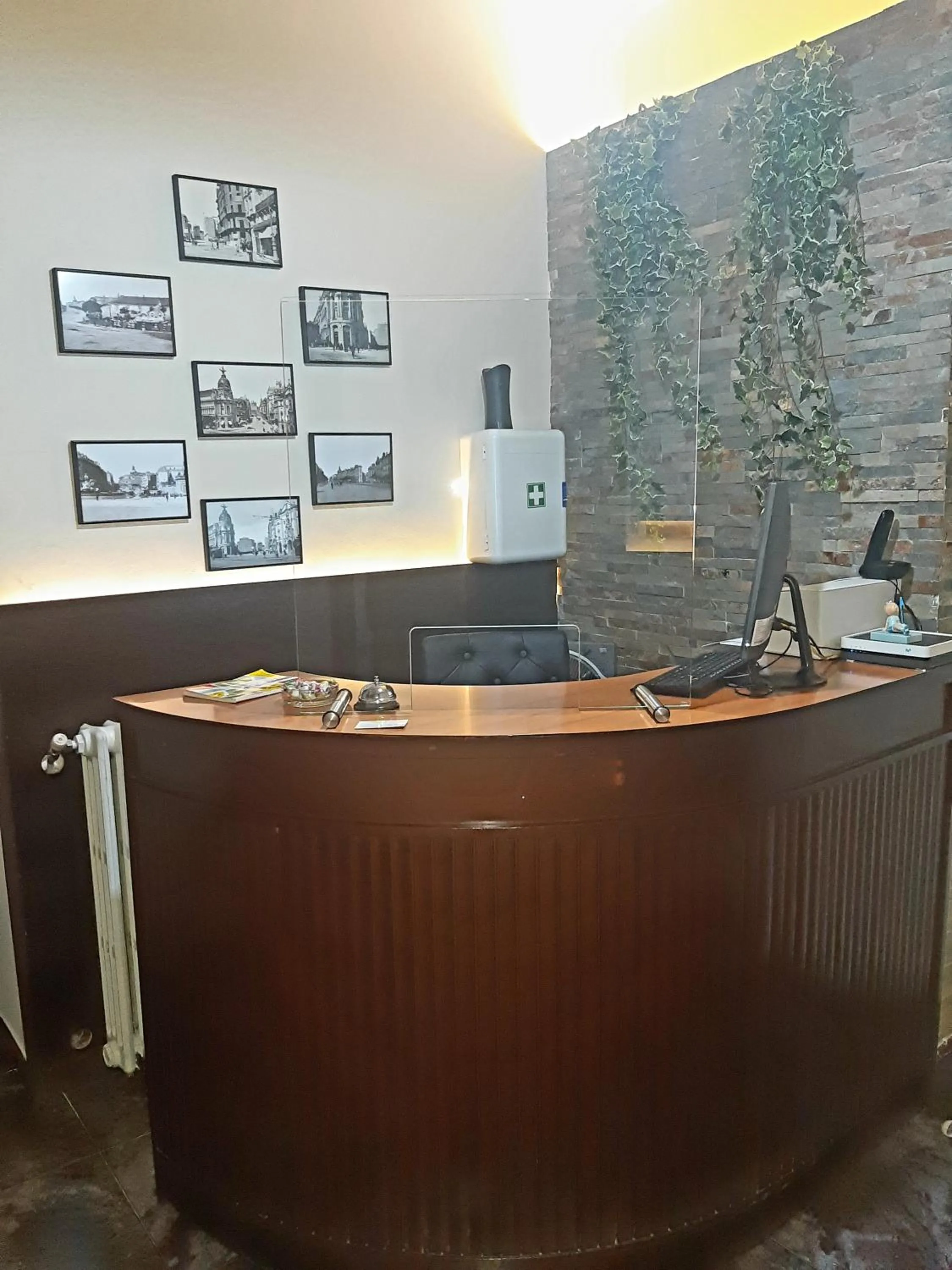 Lobby or reception in New Go Inn