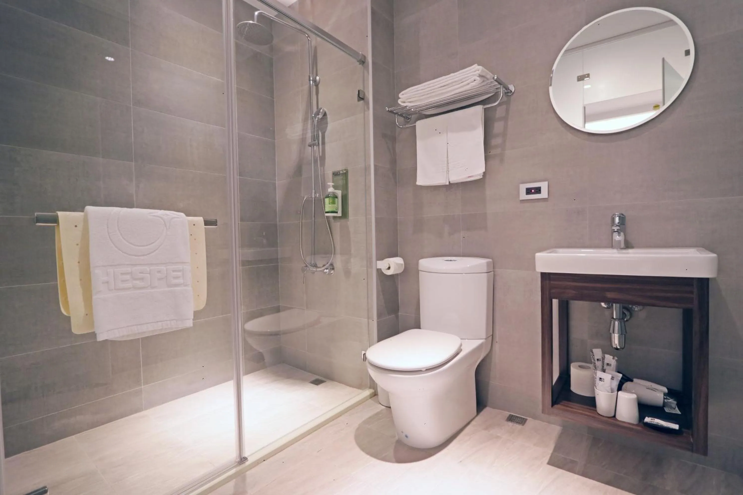 Shower in Hotel Hesper HSR Taichung