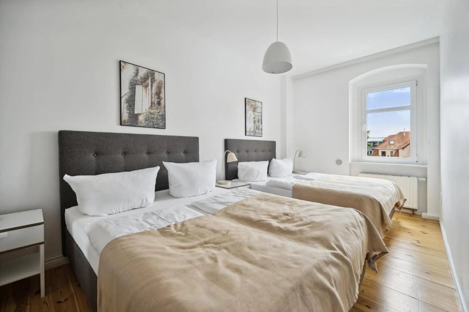 Bed in Limehome Dresden Tannenstraße