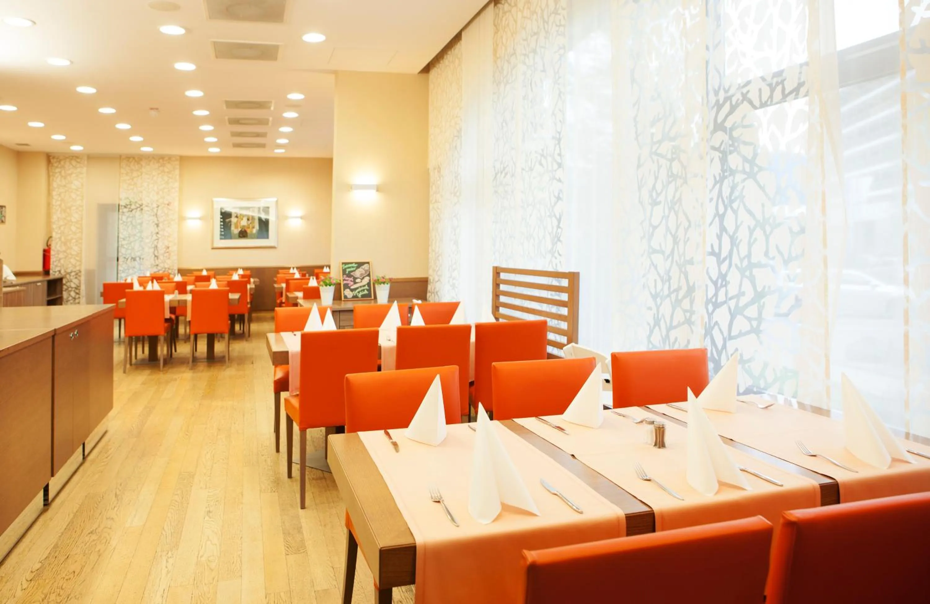 Restaurant/places to eat in Garni Hotel Savica - Sava Hotels & Resorts