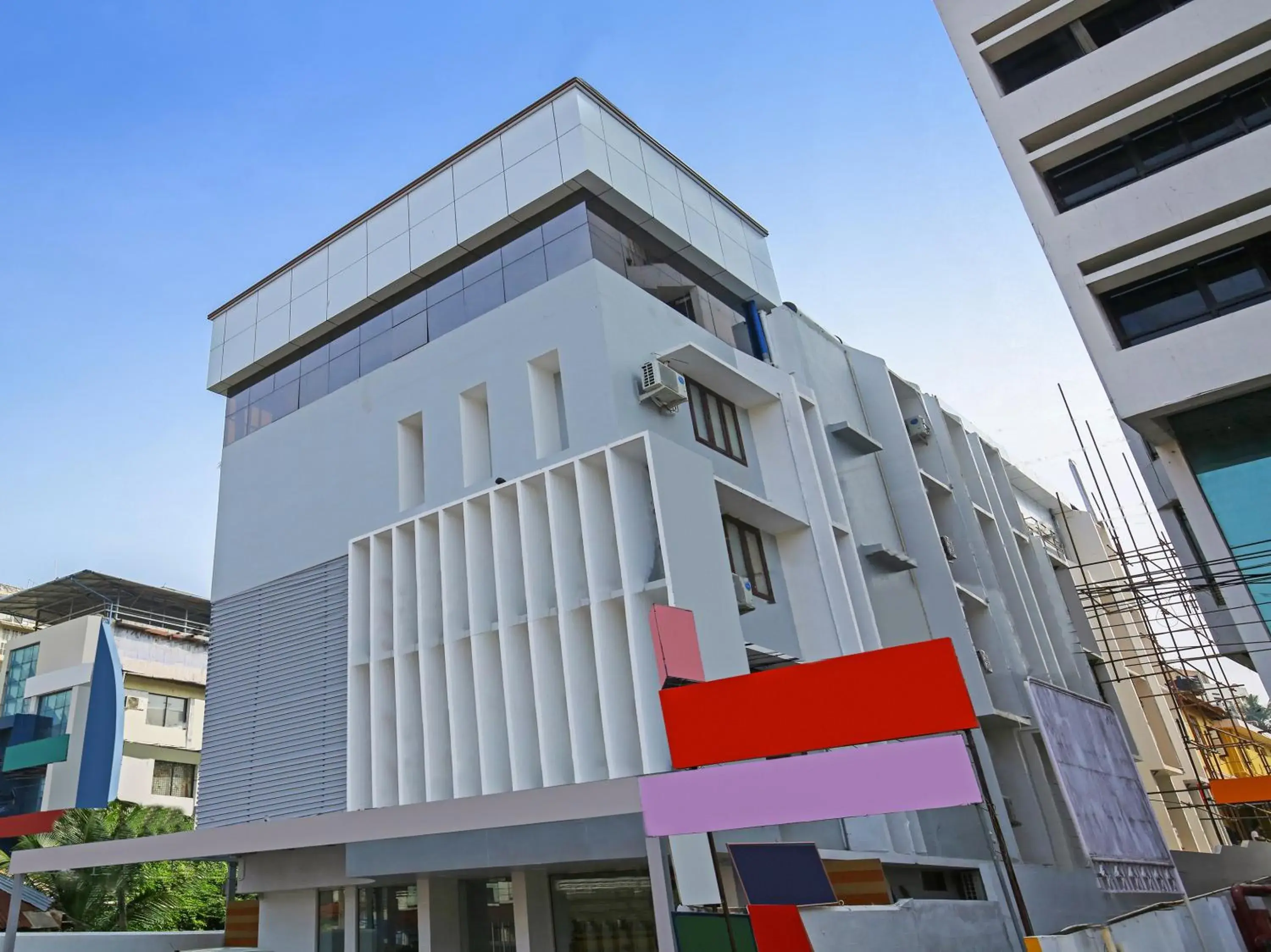 Facade/entrance in Treebo Goodland Residency - 500m from Railway Station Facade/entrance in Treebo Goodland Residency - 500m from Railway Station