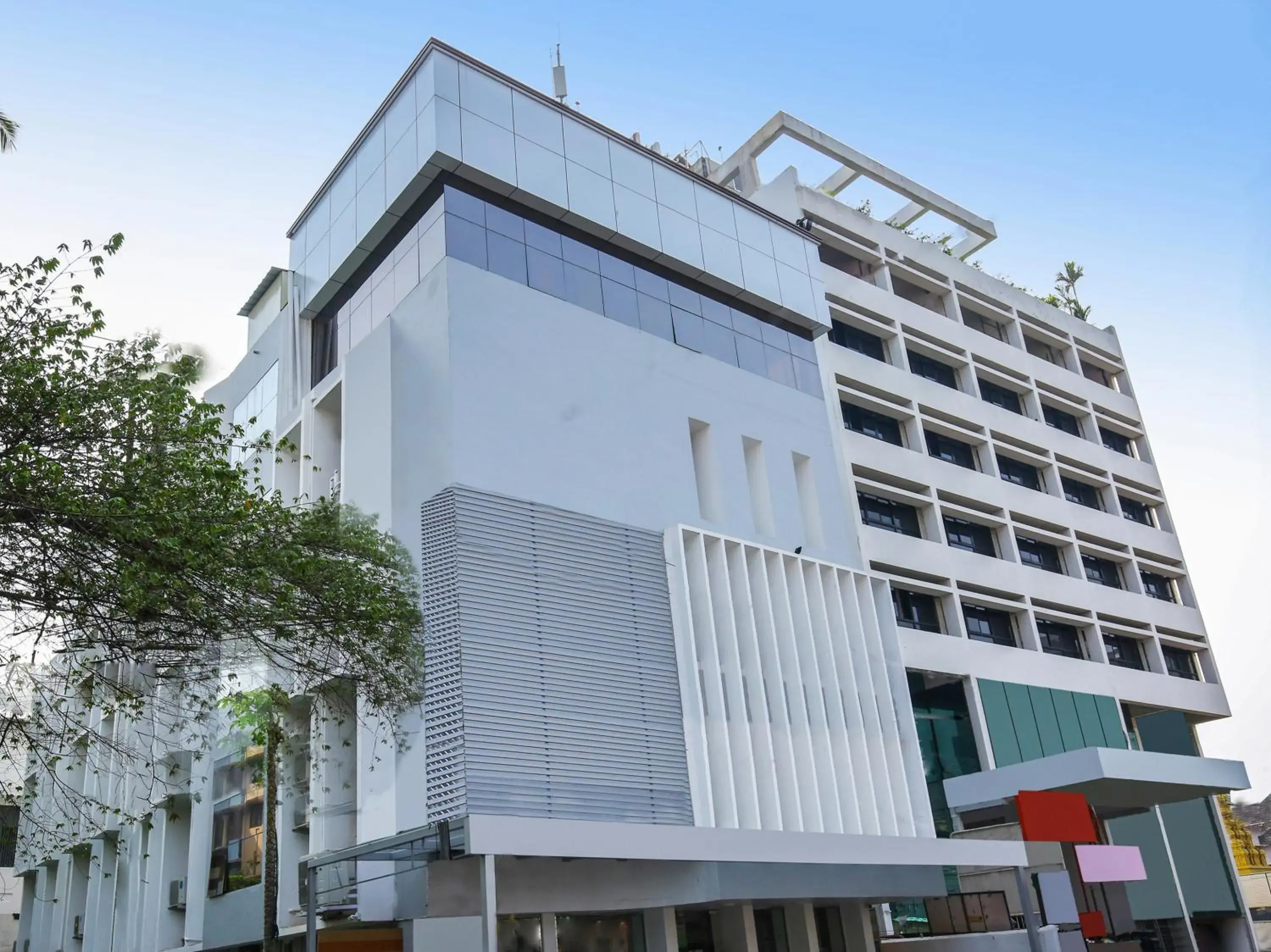 Property building in Treebo Goodland Residency - 500m from Railway Station Property building in Treebo Goodland Residency - 500m from Railway Station