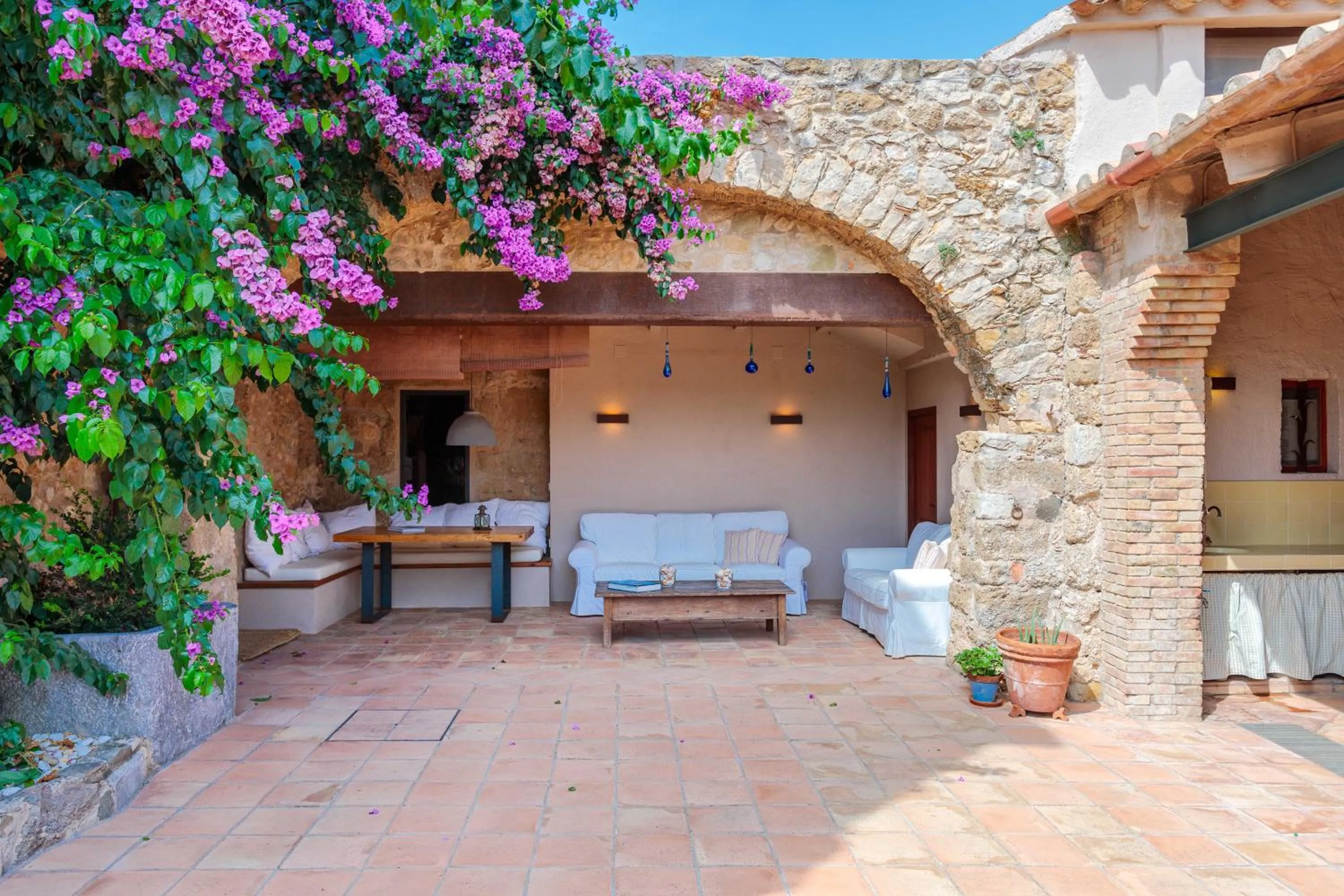 Patio in Flateli Tor