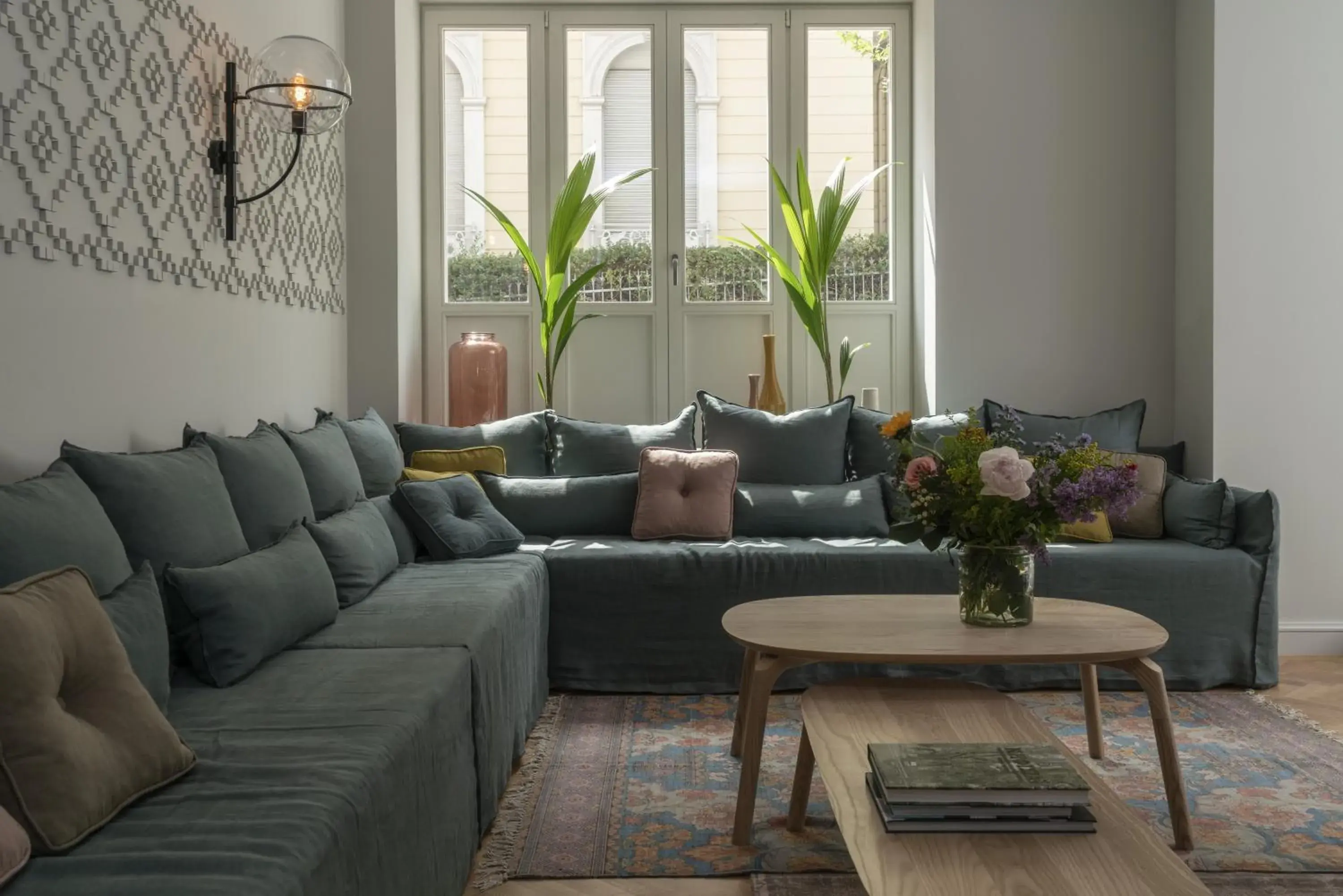 Property building in COCO-MAT Athens Jumelle Property building in COCO-MAT Athens Jumelle