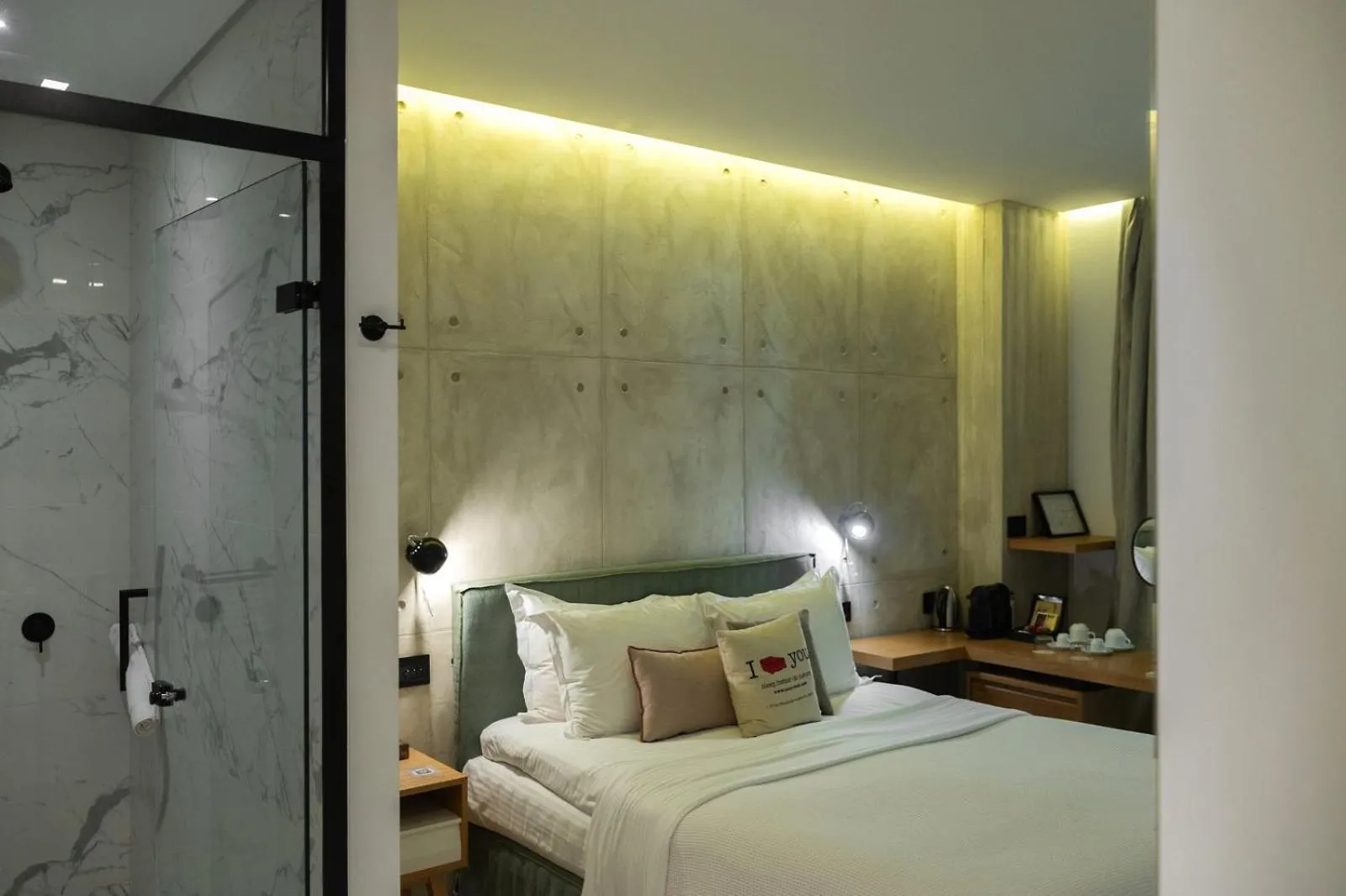 Bathroom, Bed in COCO-MAT Athens Jumelle